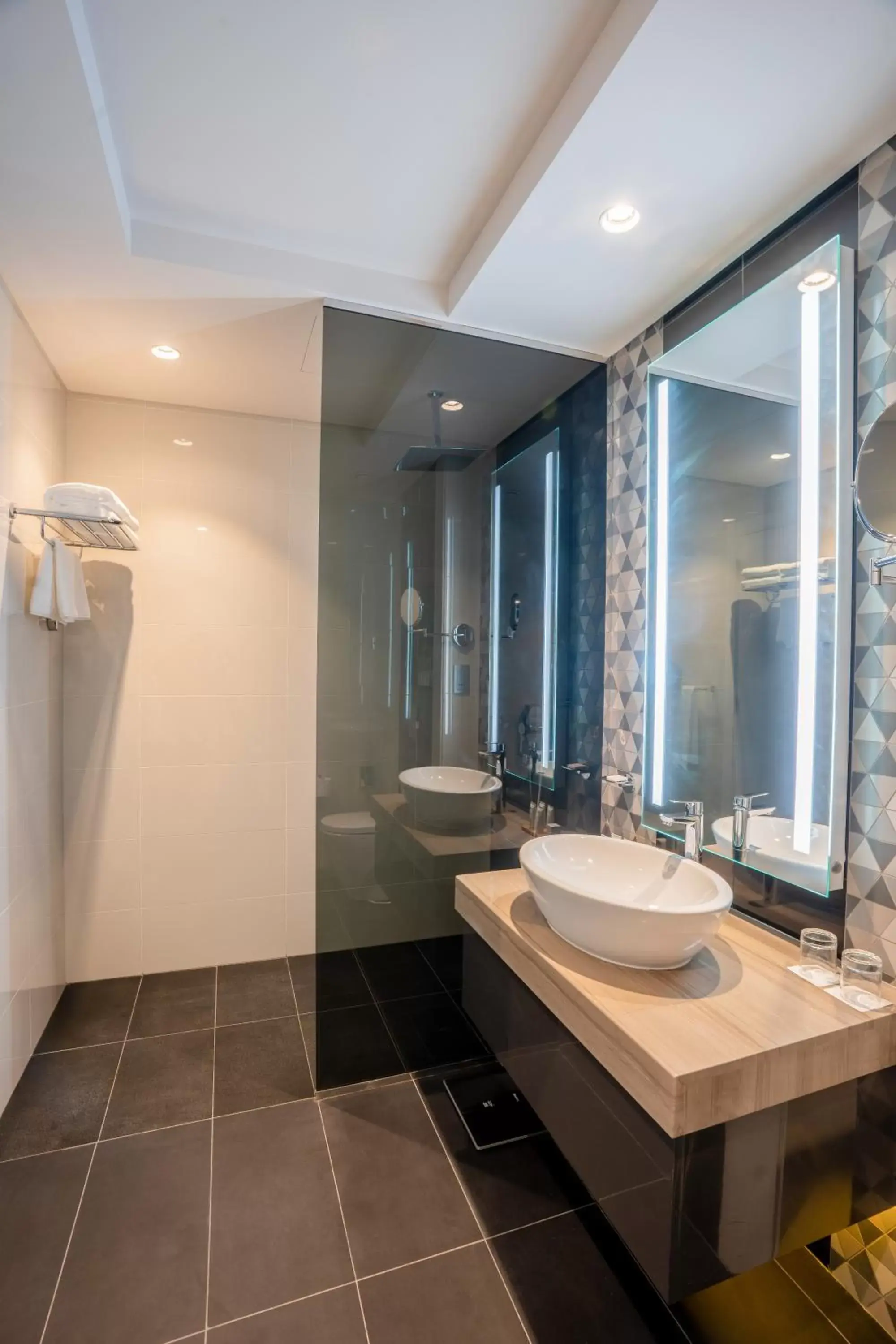 Standard Room with Golf Course View in Radisson Dubai Damac Hills Standard Room with Golf Course View in Radisson Dubai Damac Hills