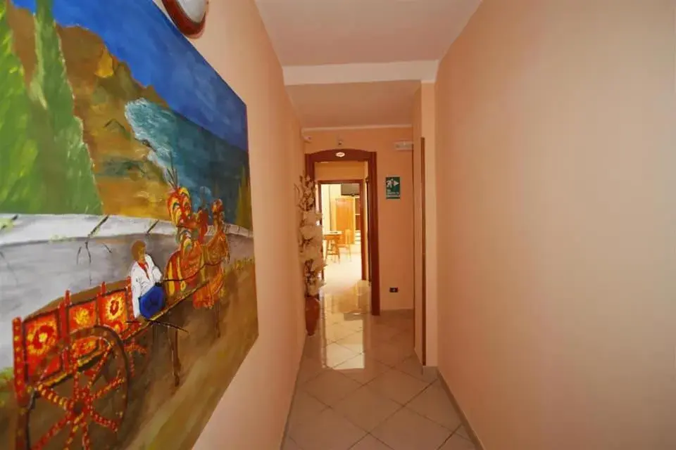 Classic Quadruple Room in George Hotel Classic Quadruple Room in George Hotel