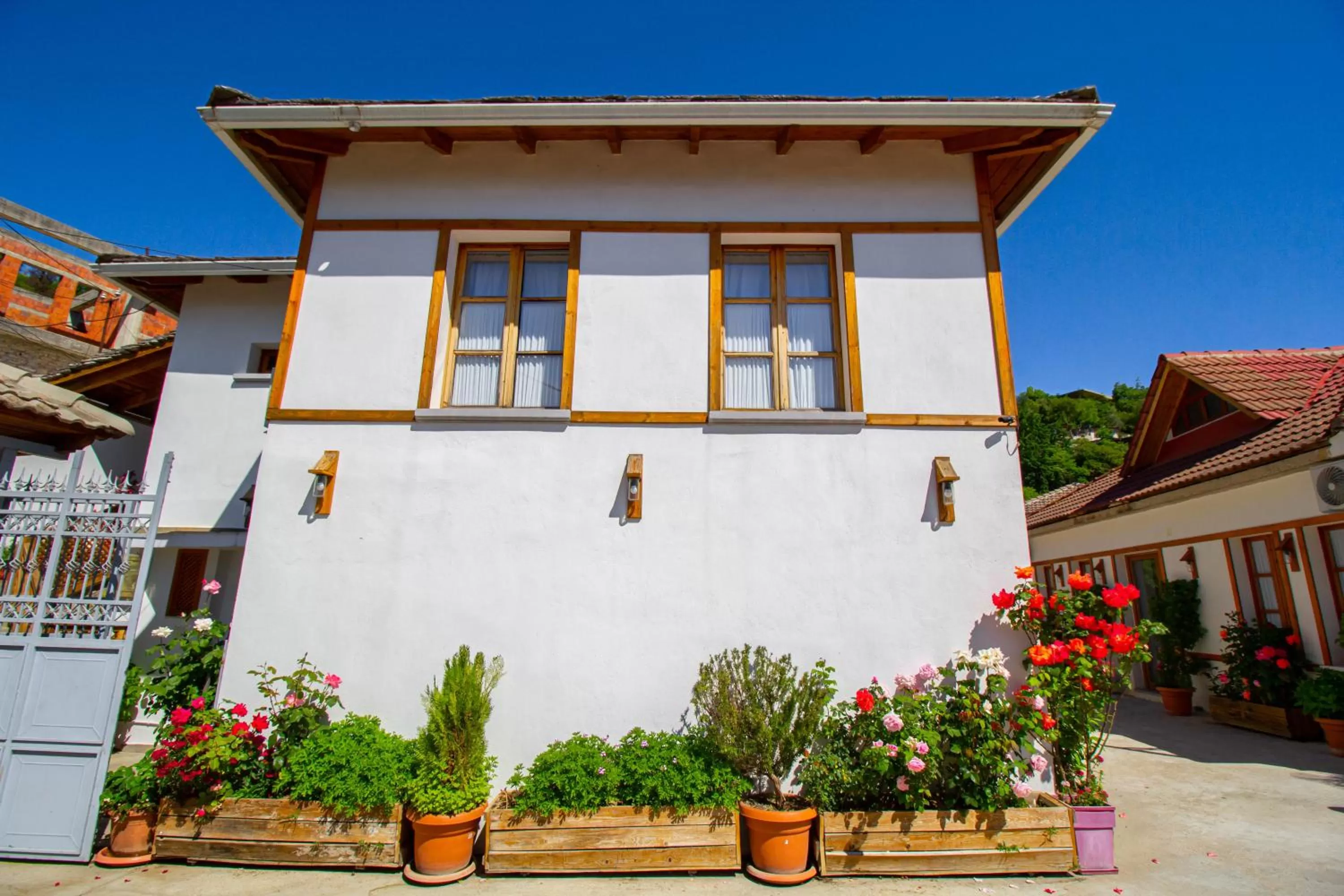 Property Building in Hotel Bebej Tradicional