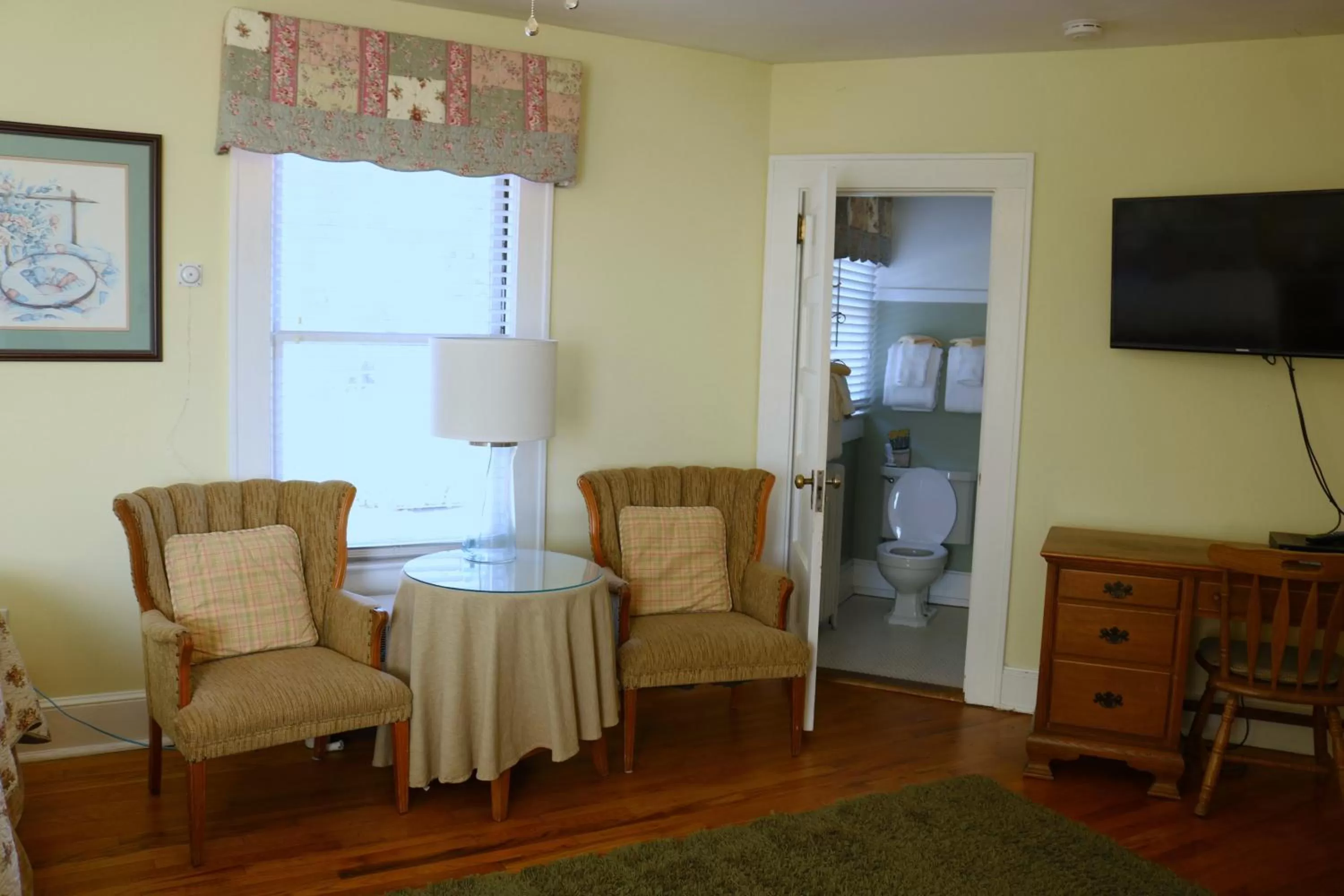 Seating area in Echo Mountain Inn