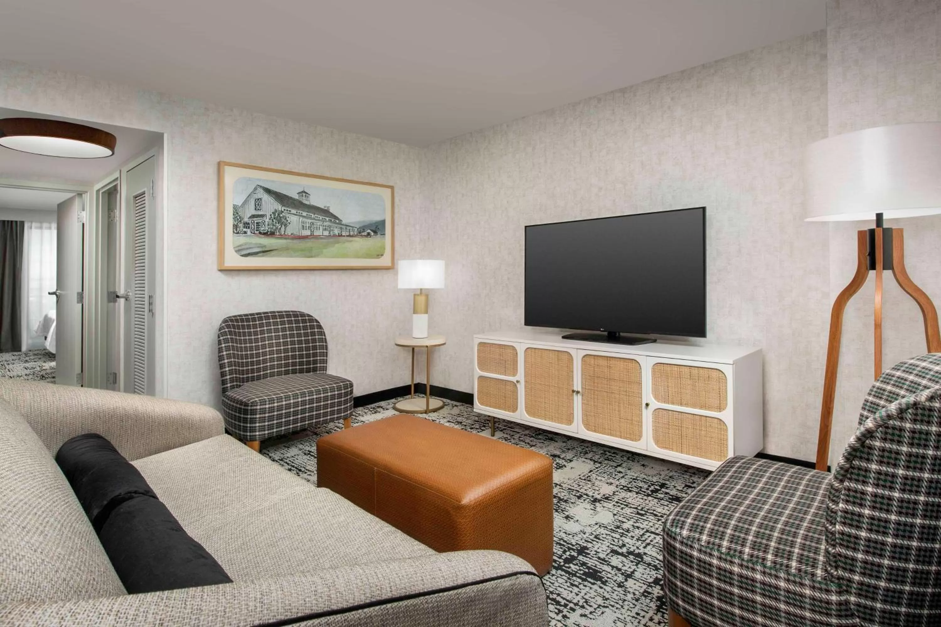 Living room in Embassy Suites by Hilton Dulles North Loudoun