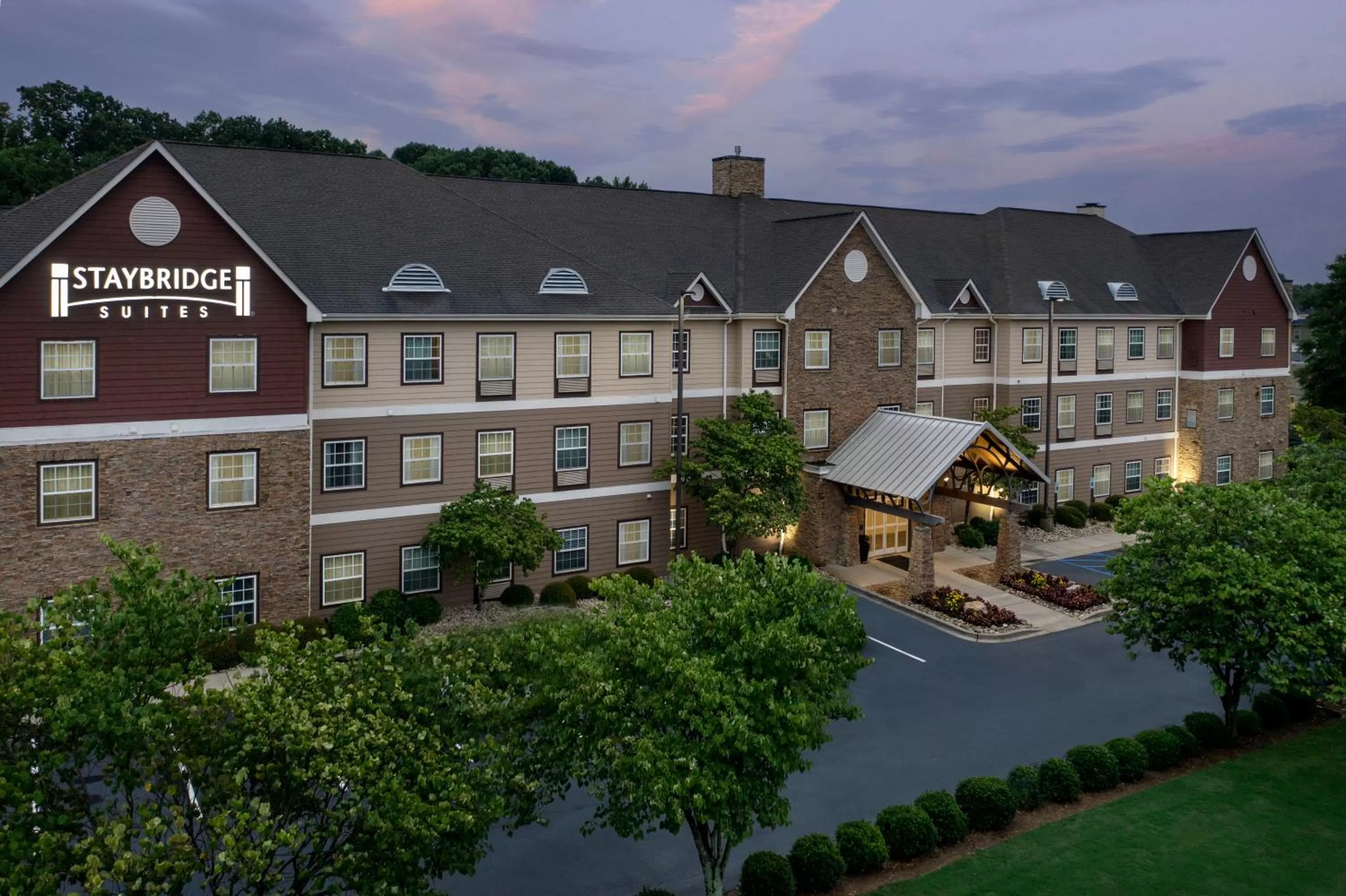 Staybridge Suites Greenville I-85 Woodruff Road by IHG