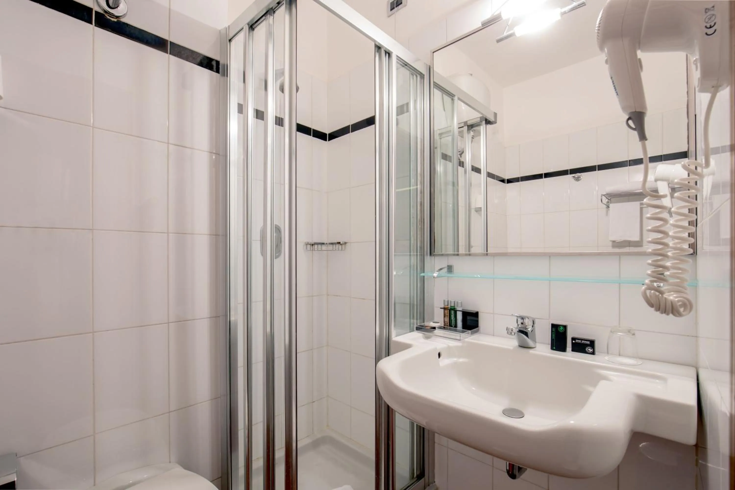 Bathroom in Enea Hotel Pomezia