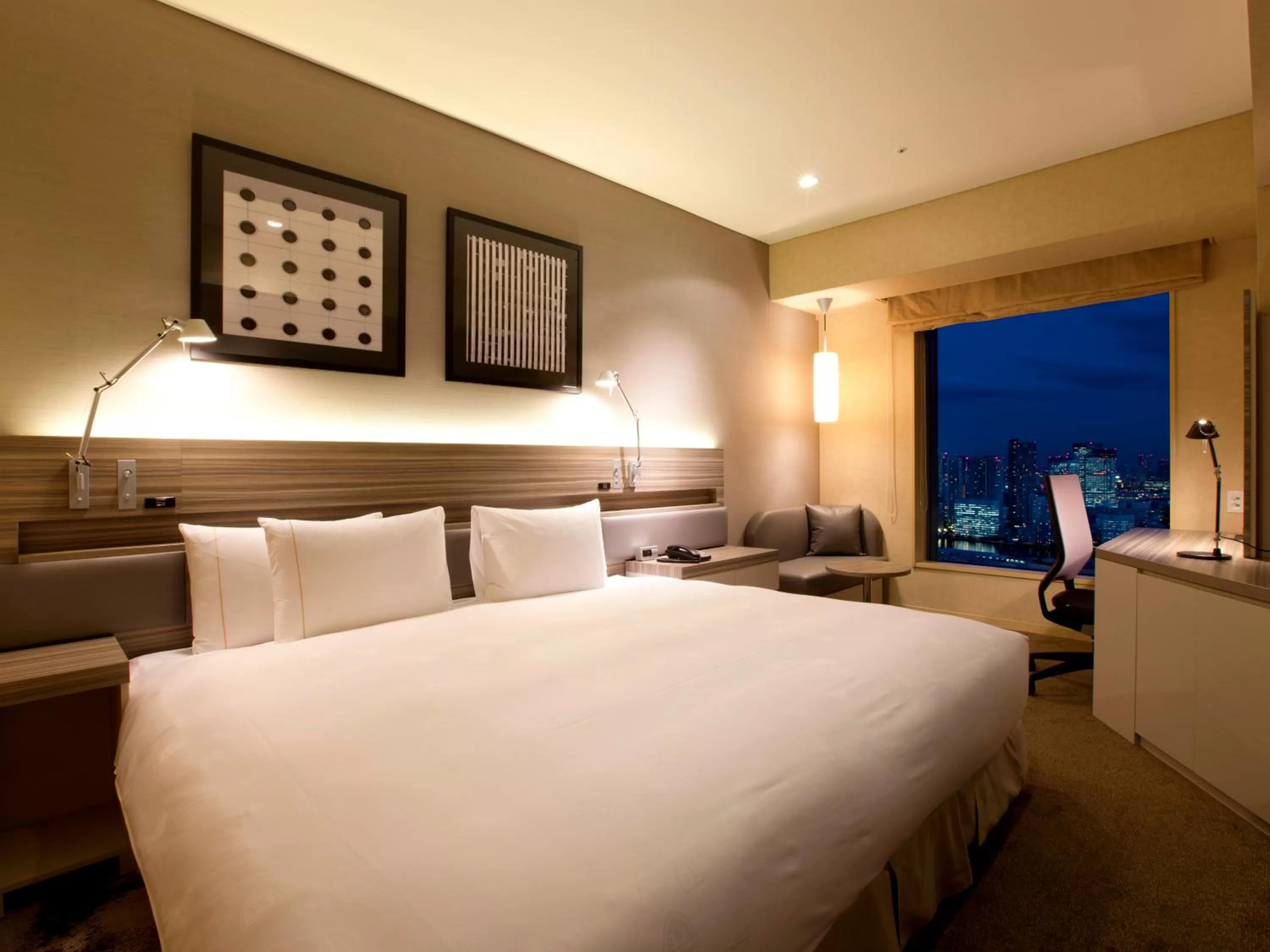 Bedroom, Bed in The Royal Park Hotel Iconic Tokyo Shiodome