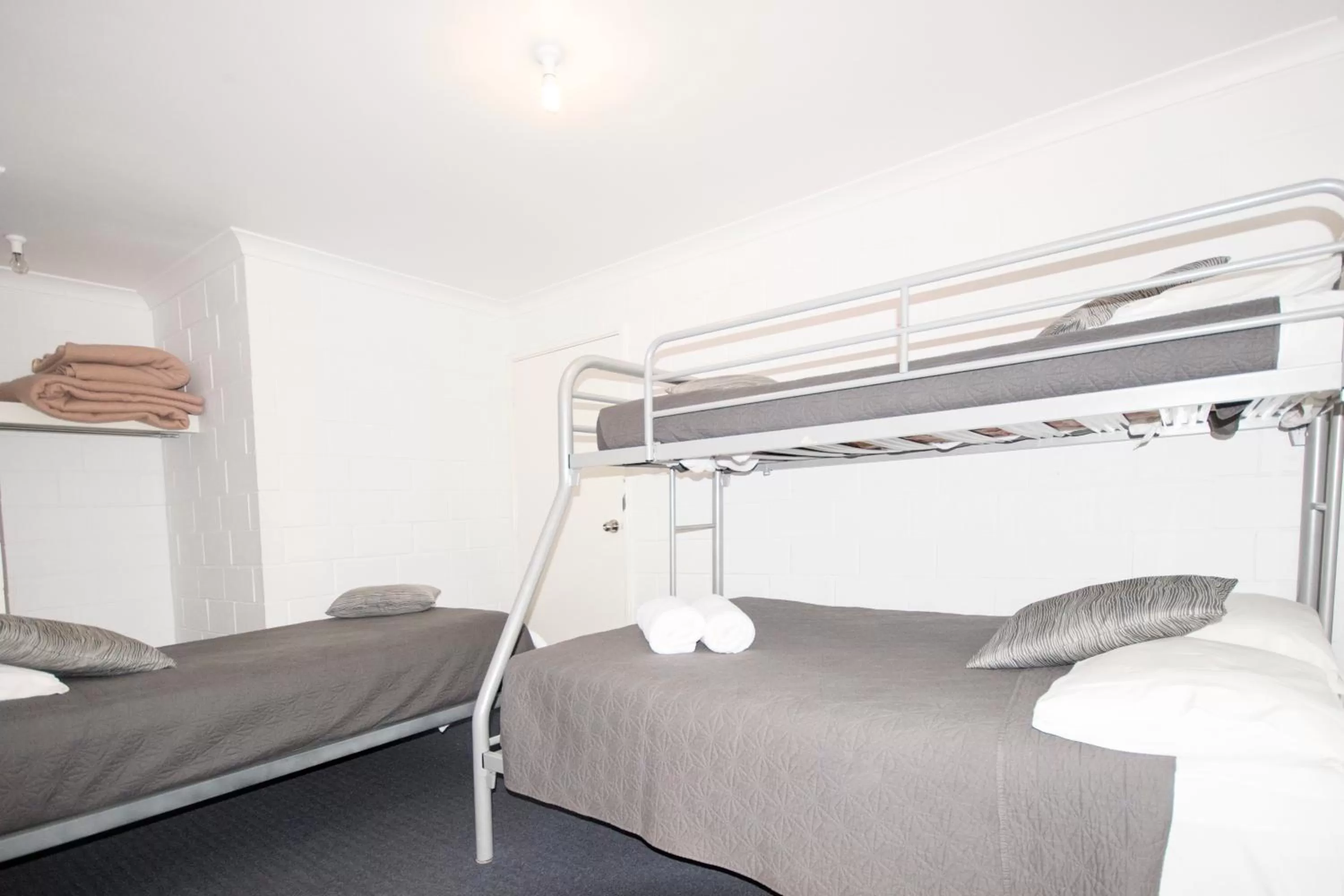 Bunk Bed in Archipelago Apartments Esperance