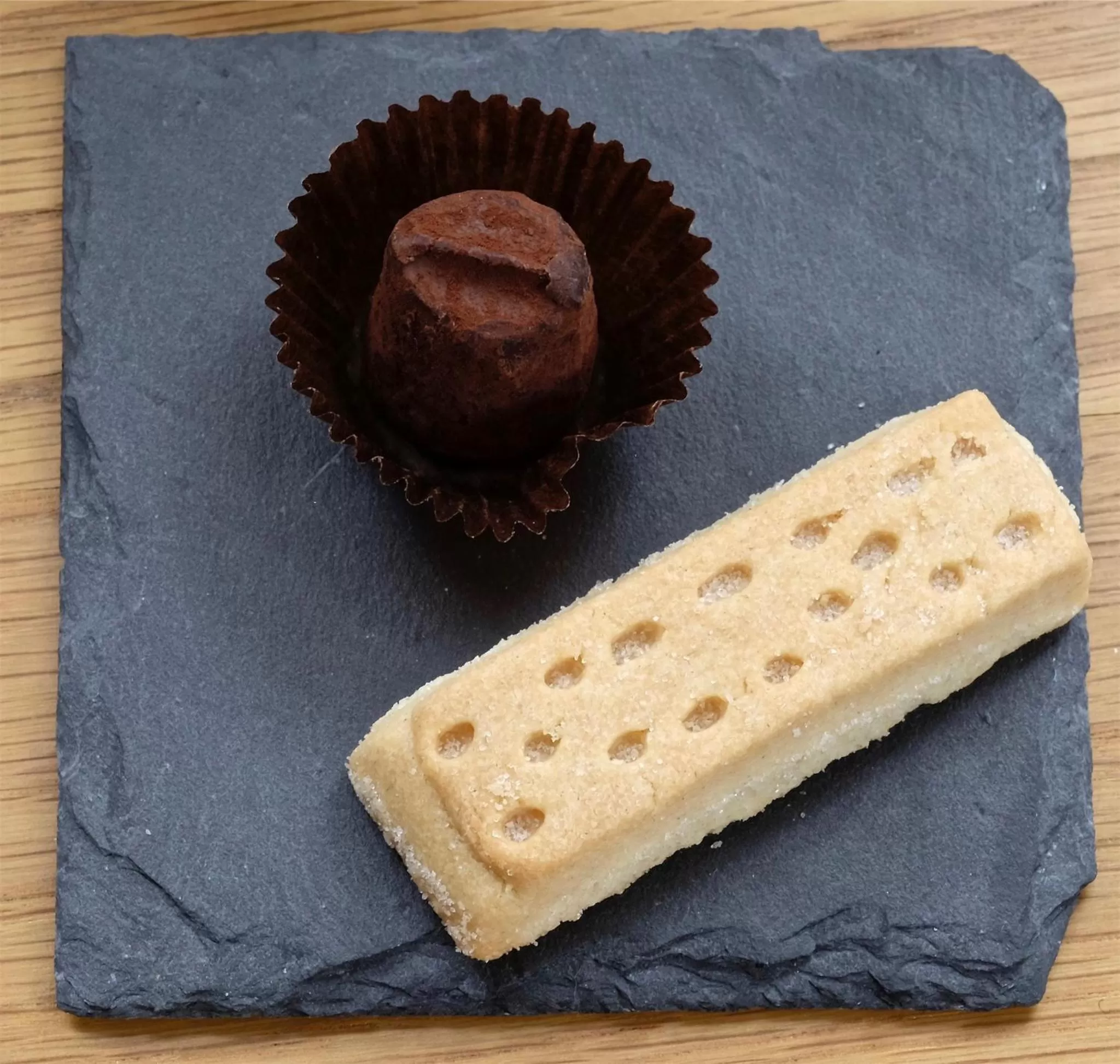 Decorative detail in Canaston Oaks