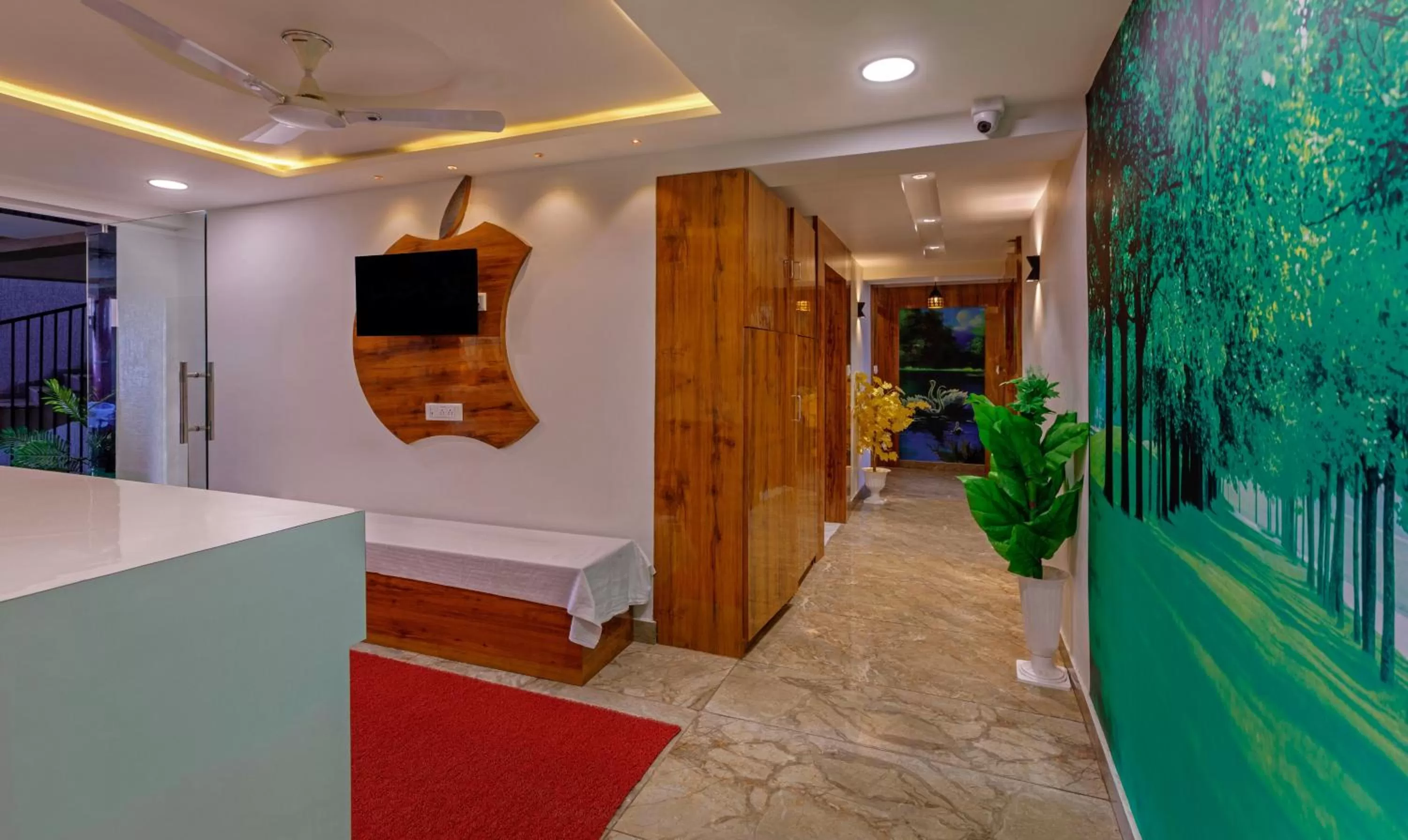 Seating area, Lobby/Reception in Treebo Trend Prince Plaza