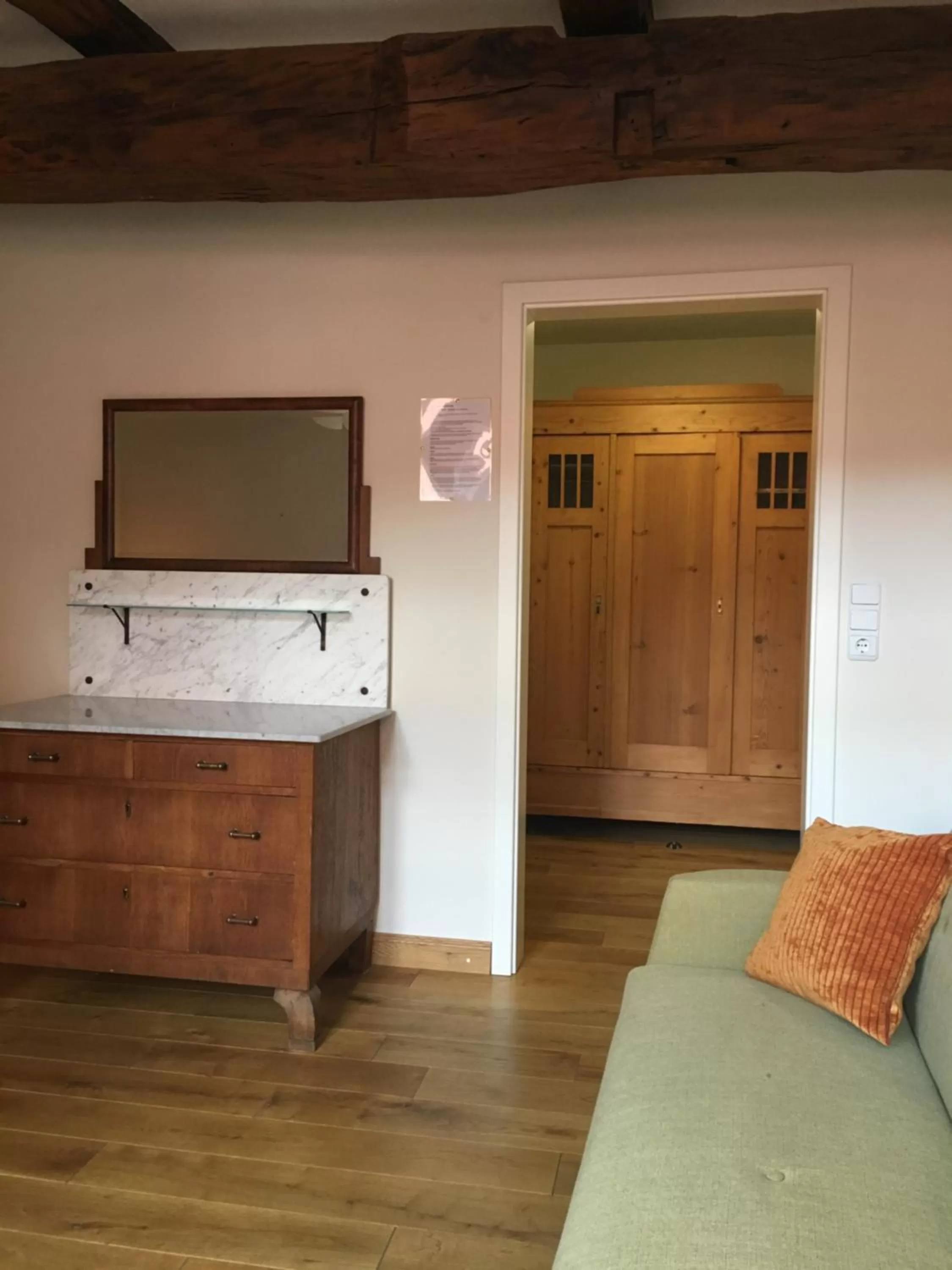 Decorative detail, Kitchen/Kitchenette in Fachwerk-Hotel Eisenbart