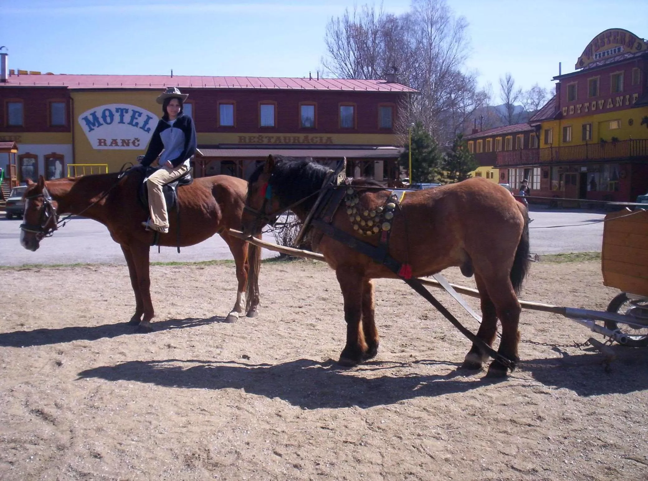 Horse-riding in Motel Ranč