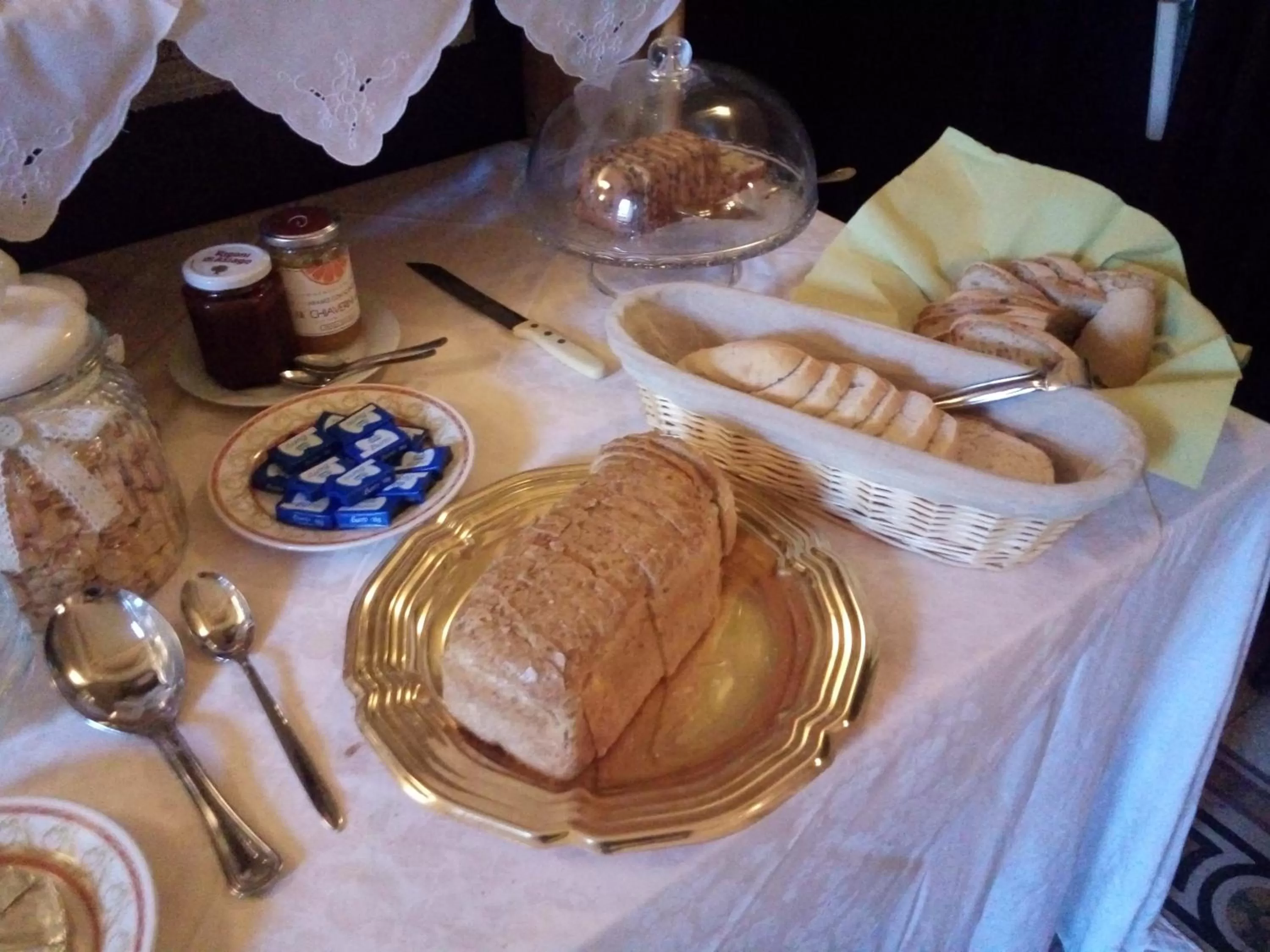 Food and drinks in B&B Antica Piazza dei Miracoli