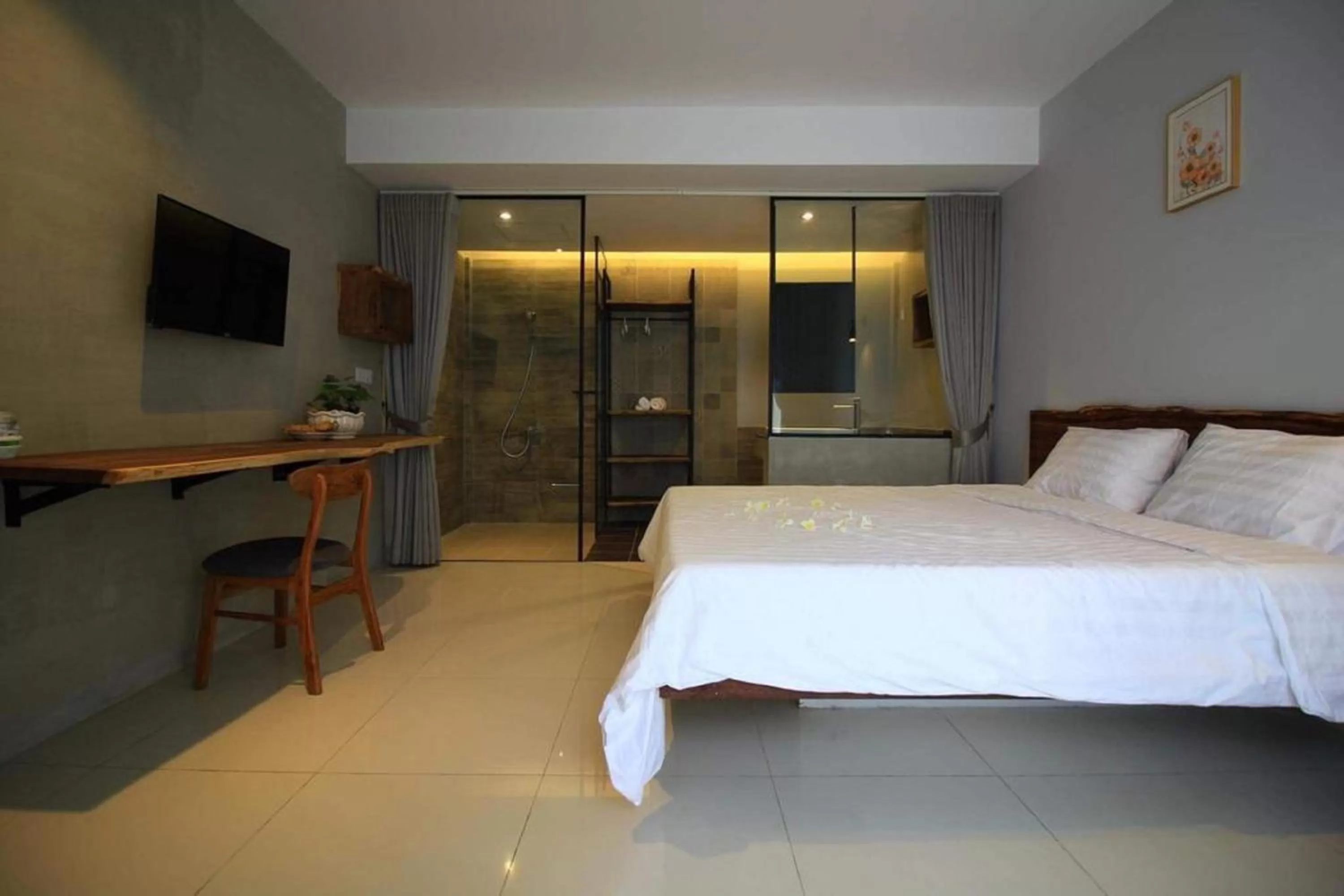 Photo of the whole room, Bed in BK Hotel