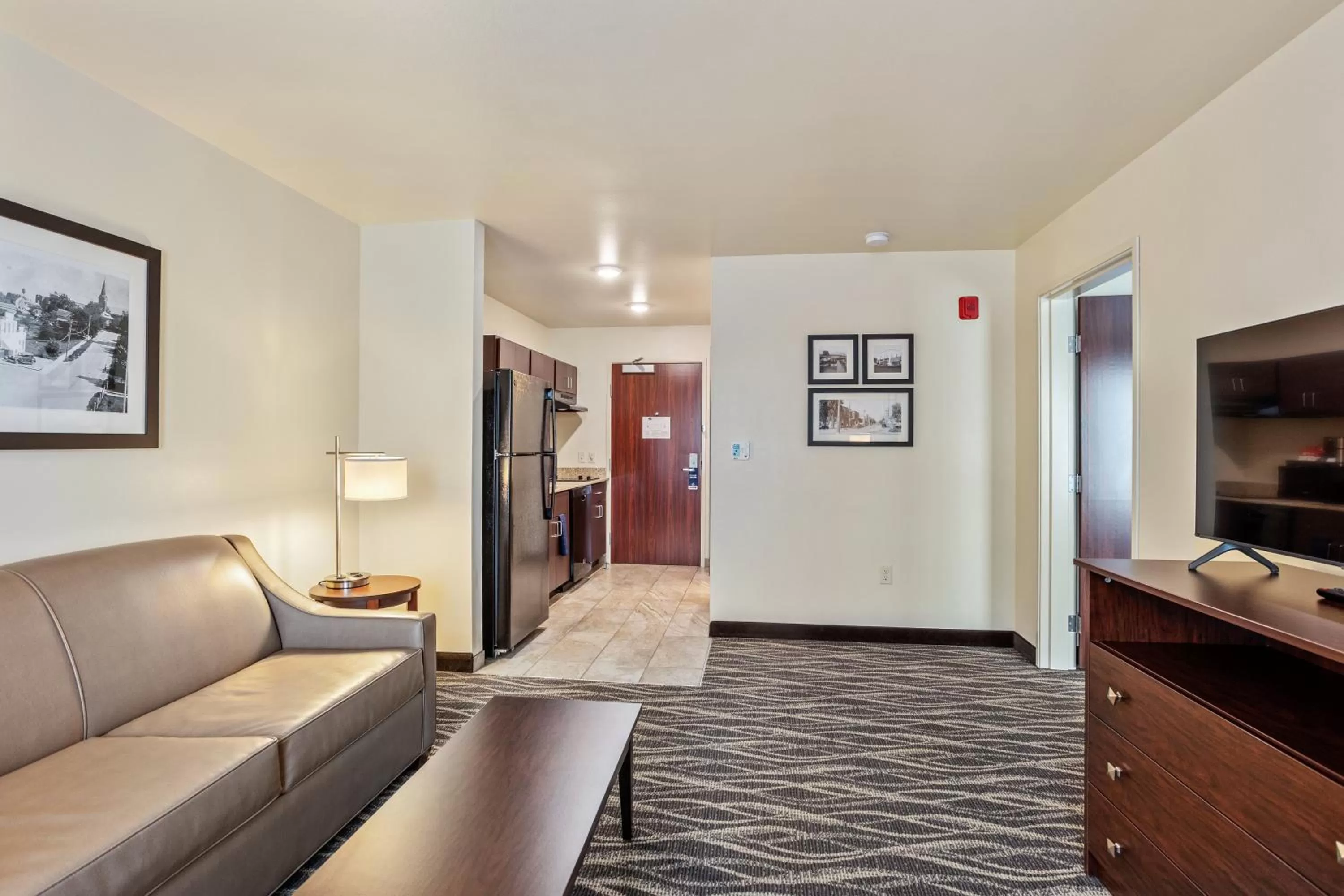 King Suite in Cobblestone Hotel & Suites - Little Chute