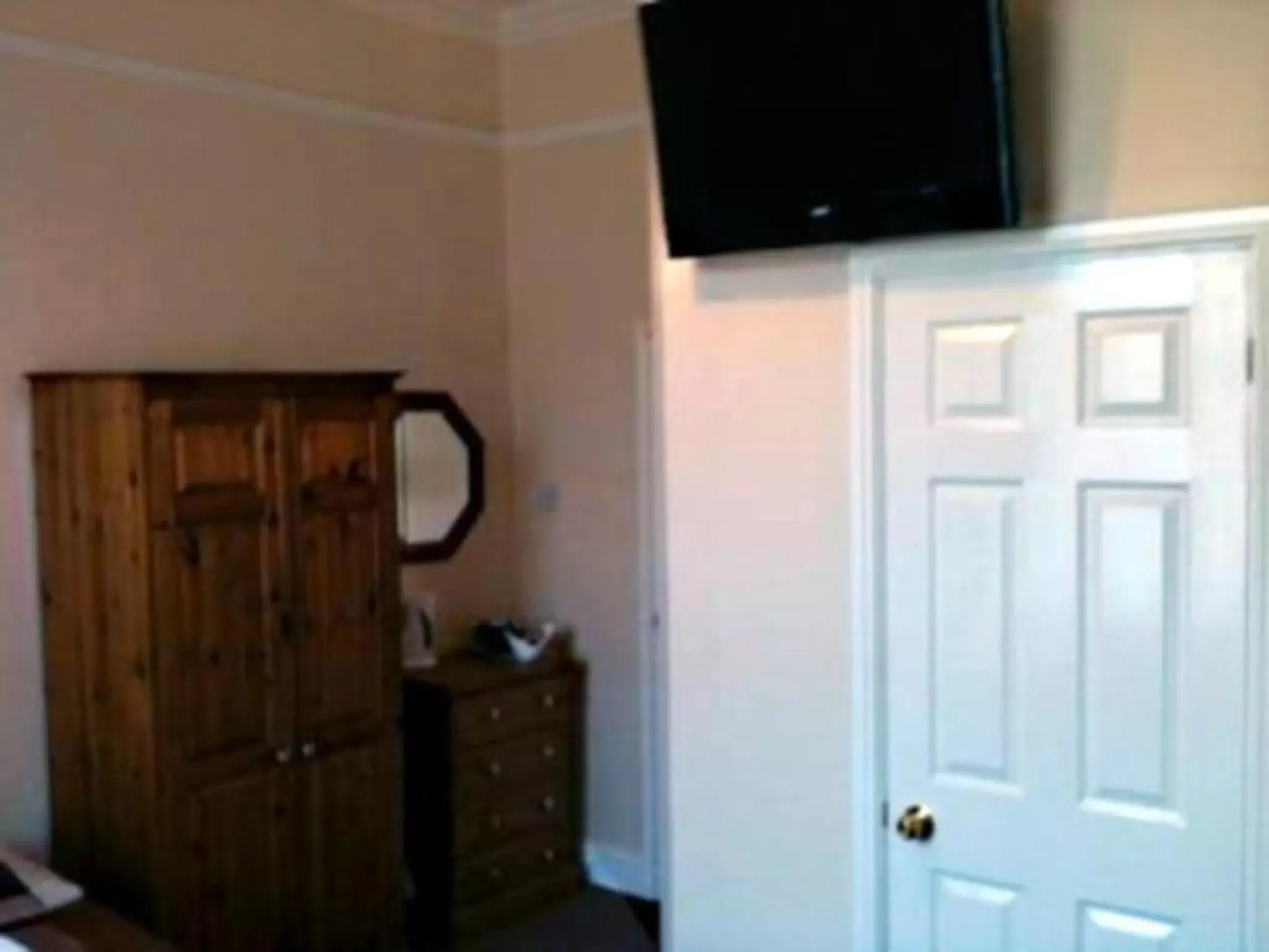 Twin Room in Clifton Hotel Twin Room in Clifton Hotel