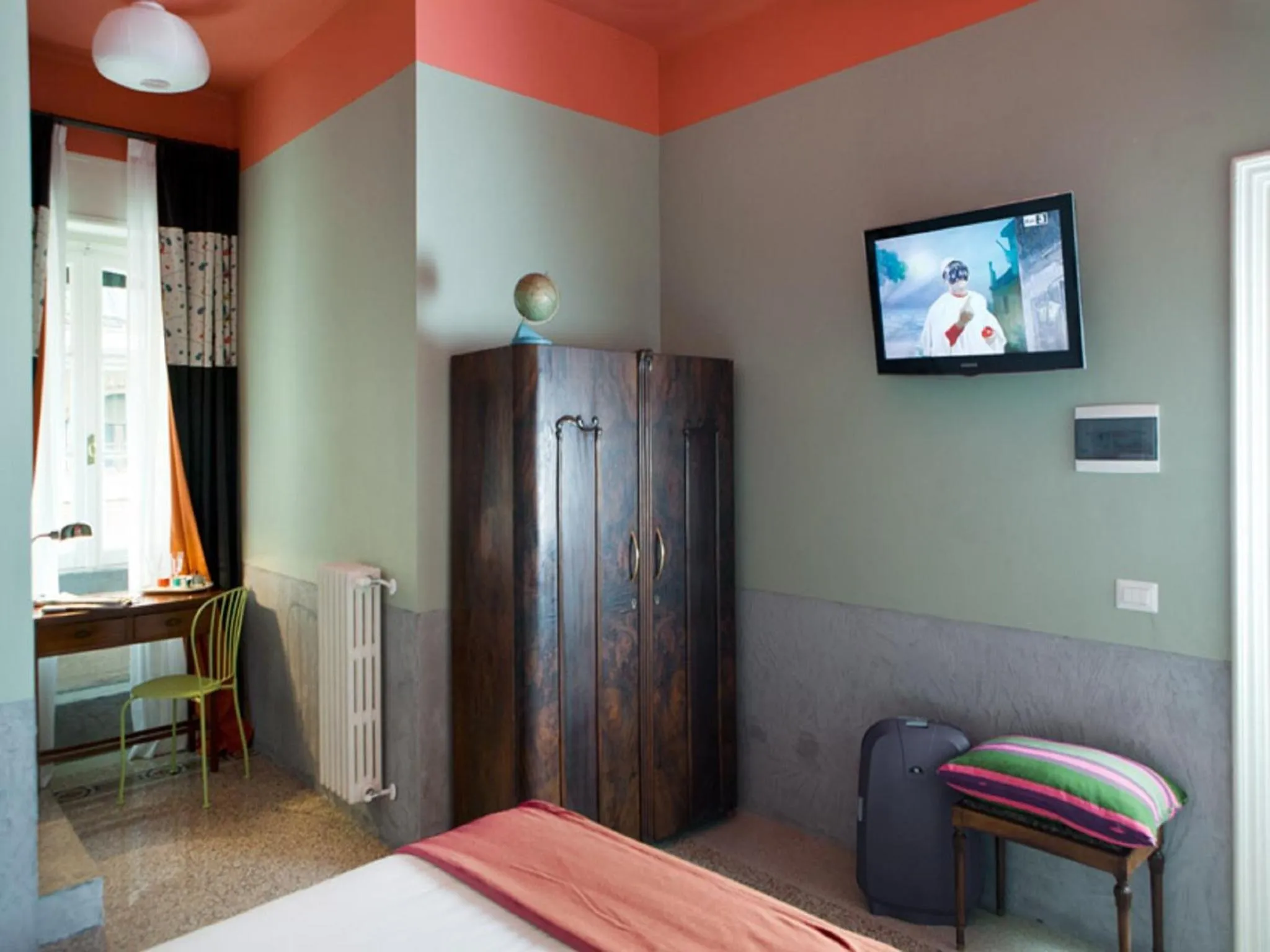 Bed in PratinnVatican