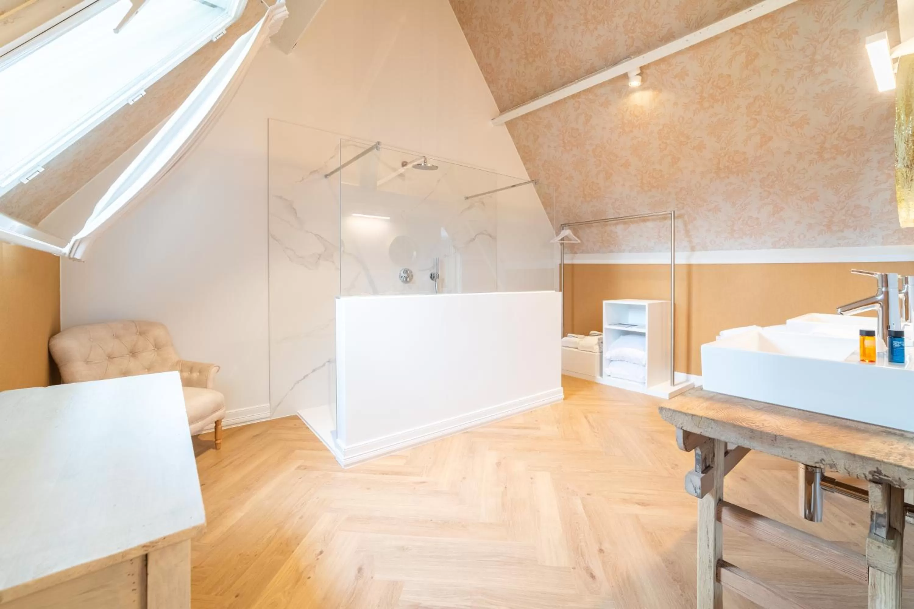 Bathroom in Grand Hotel Normandy by CW Hotel Collection