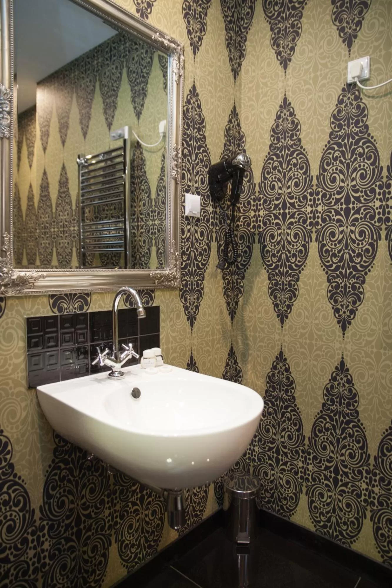 Photo of the whole room in Matejki 8