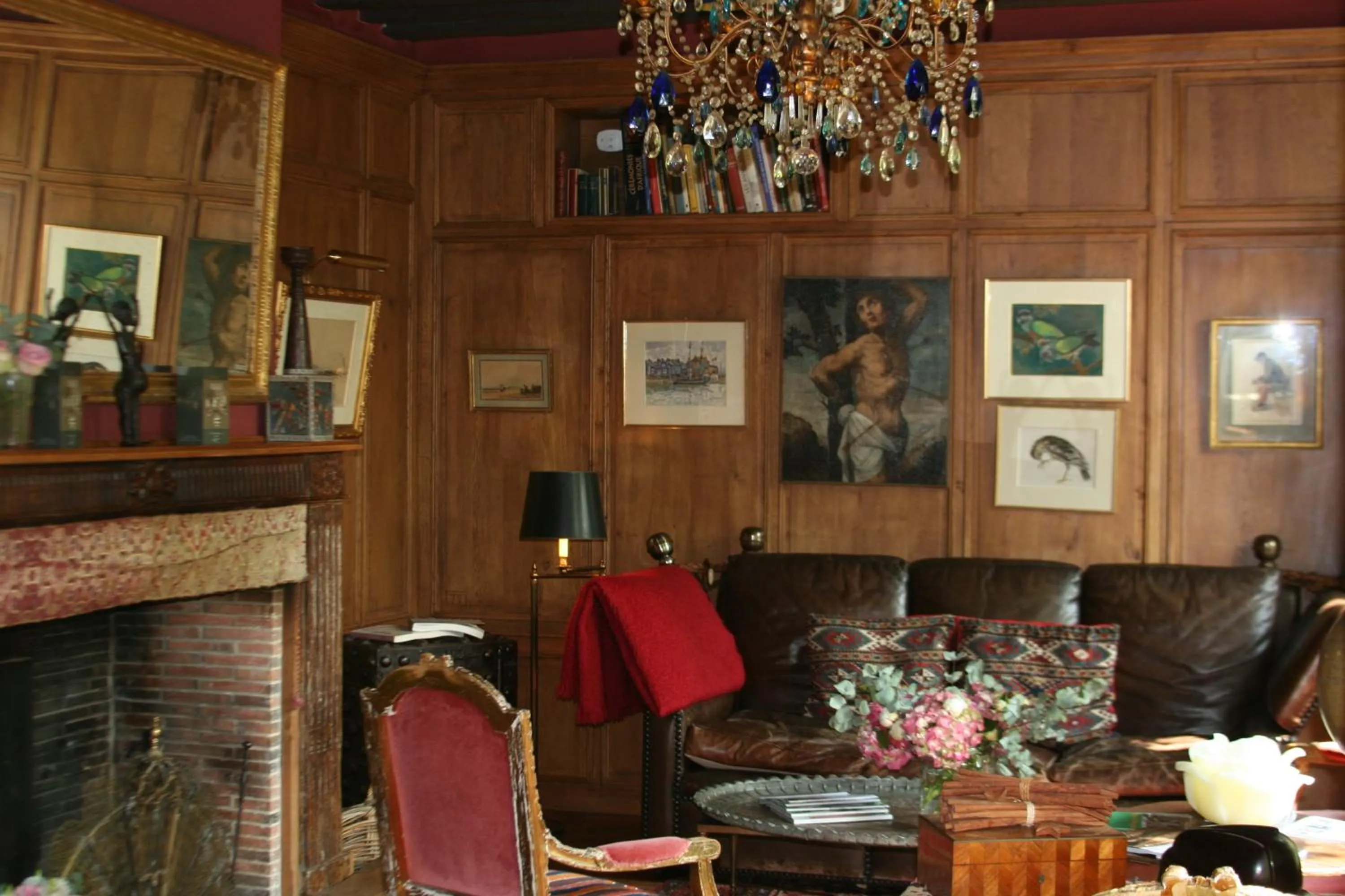 Lounge or bar in La Maison De Lucie