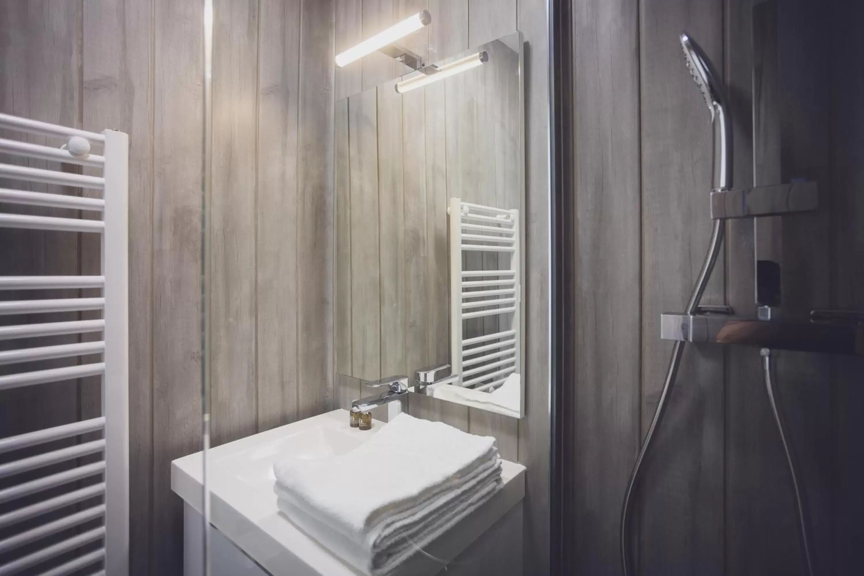 Double or Twin Room in La Côte de Lumière Double or Twin Room in La Côte de Lumière