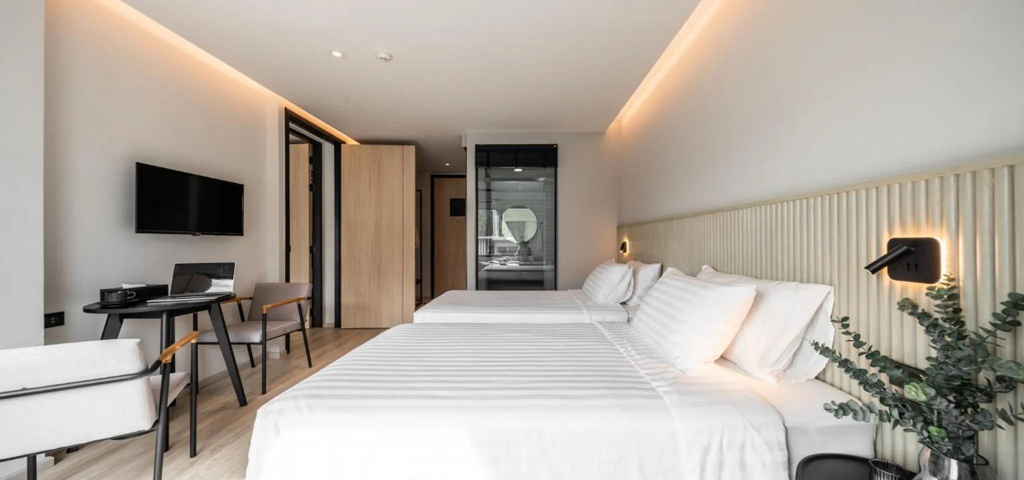 Family Studio in Mii Hotel Srinakarin