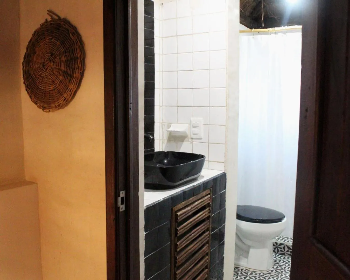 Bathroom in L hotelito