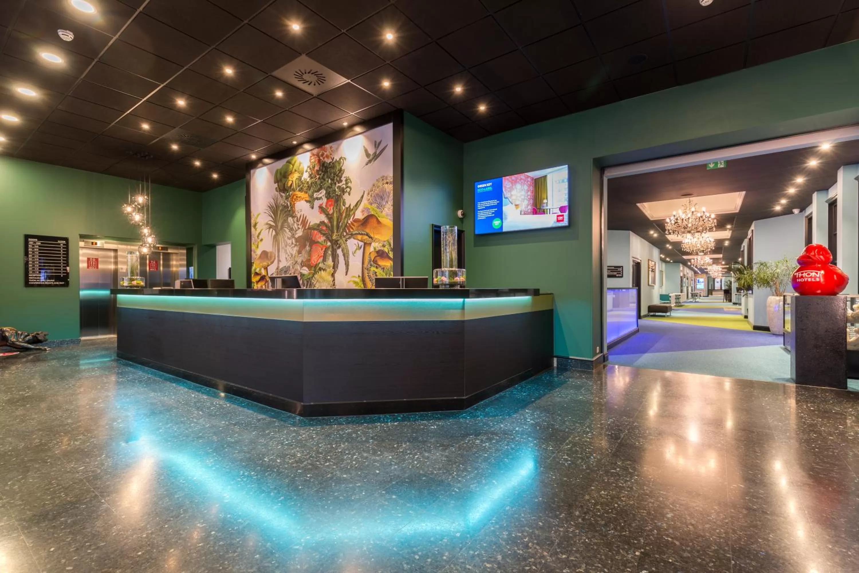 Lobby or reception in Thon Hotel Bristol Stephanie