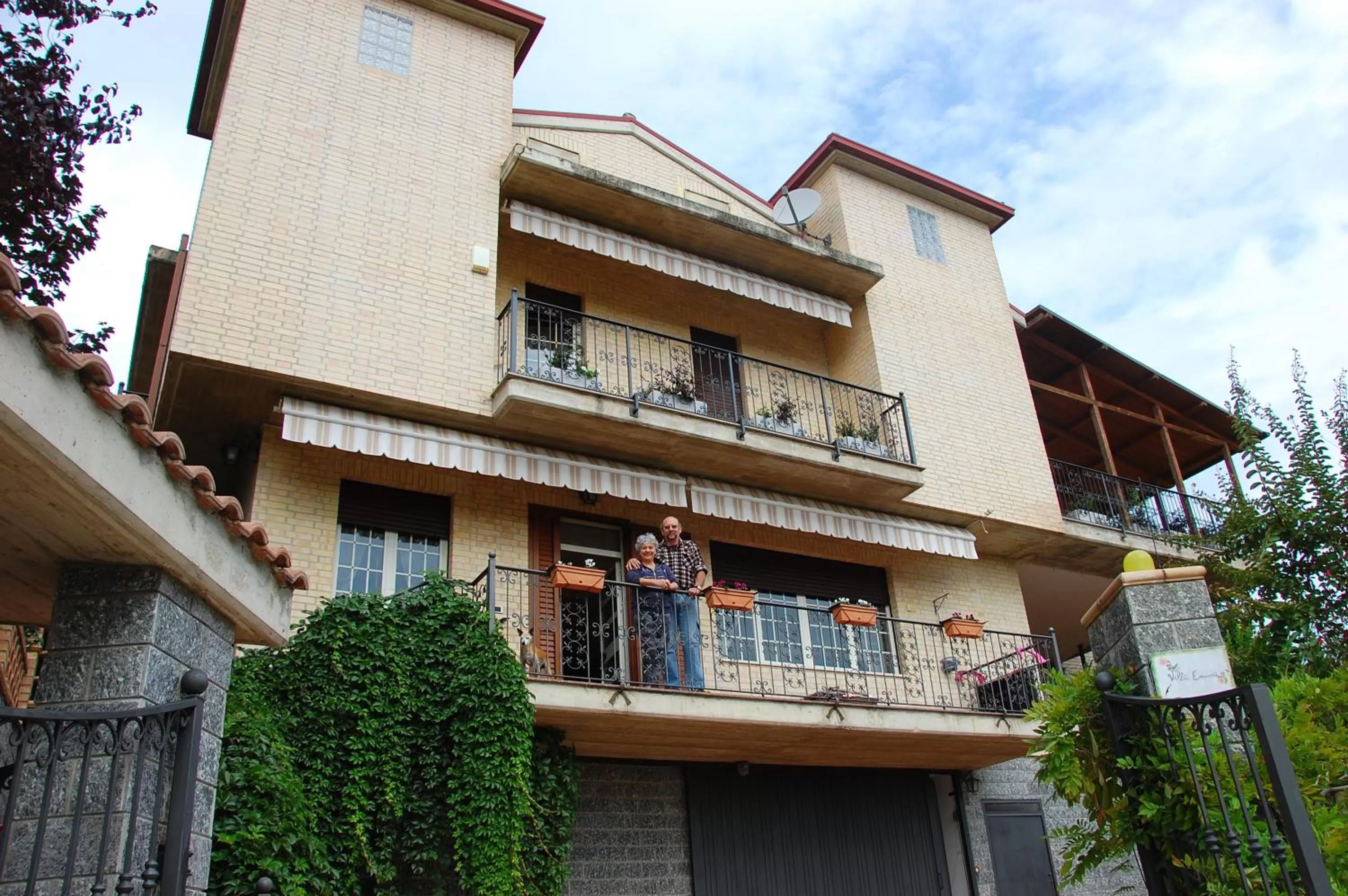 Facade/entrance, Property Building in Villa Emma