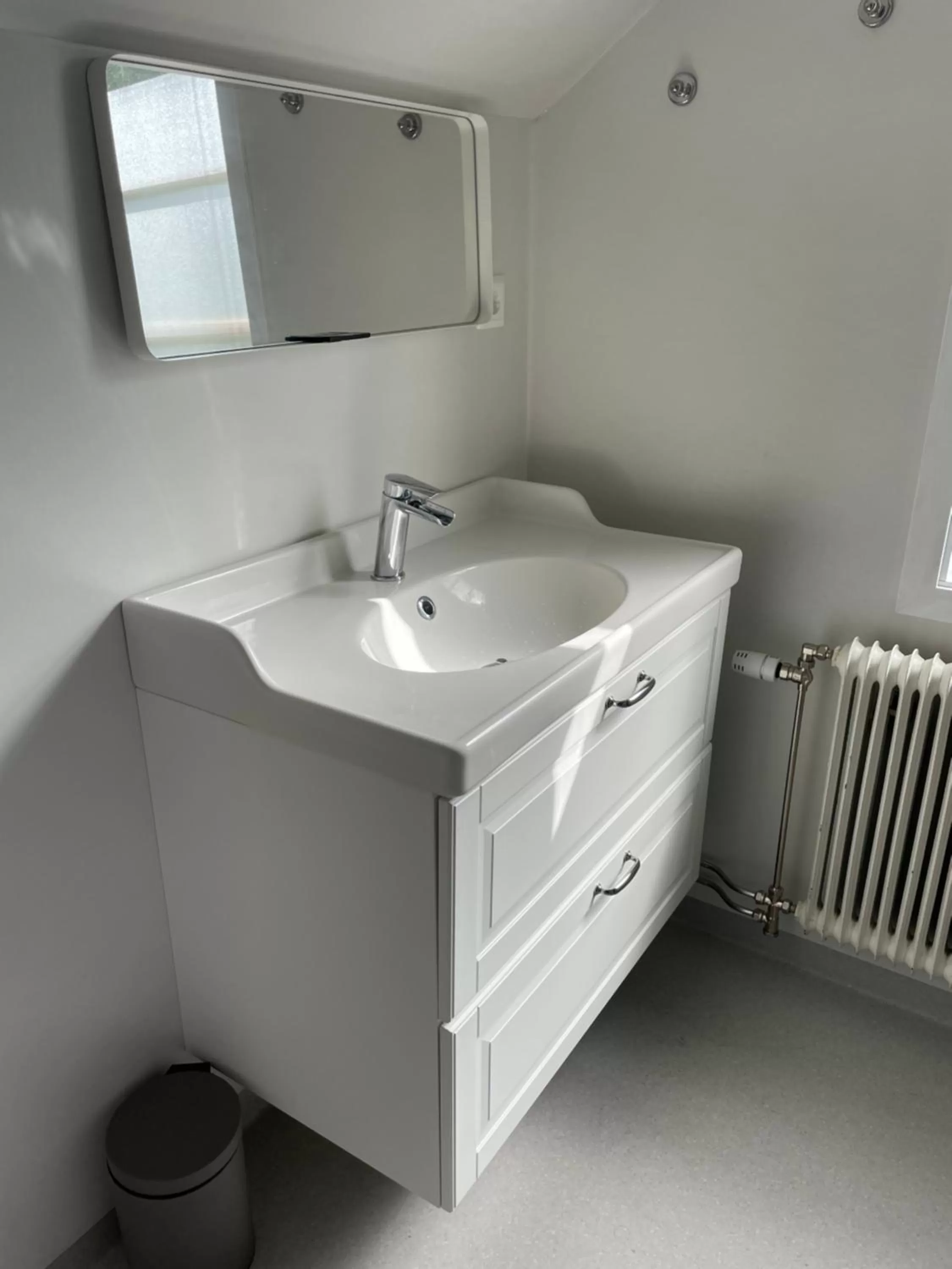 Bathroom in Yaberg Affären