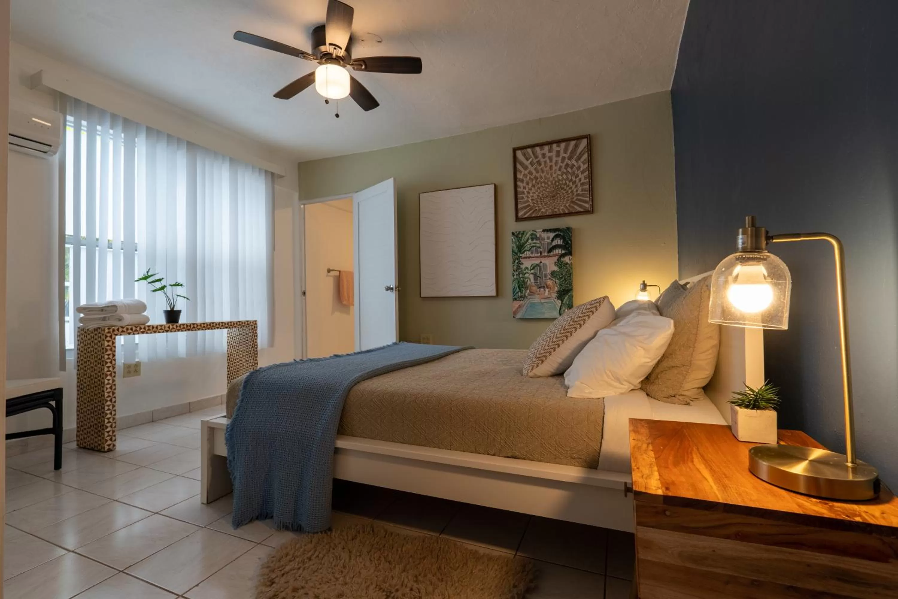 Bed in El Flamingo Beach Club