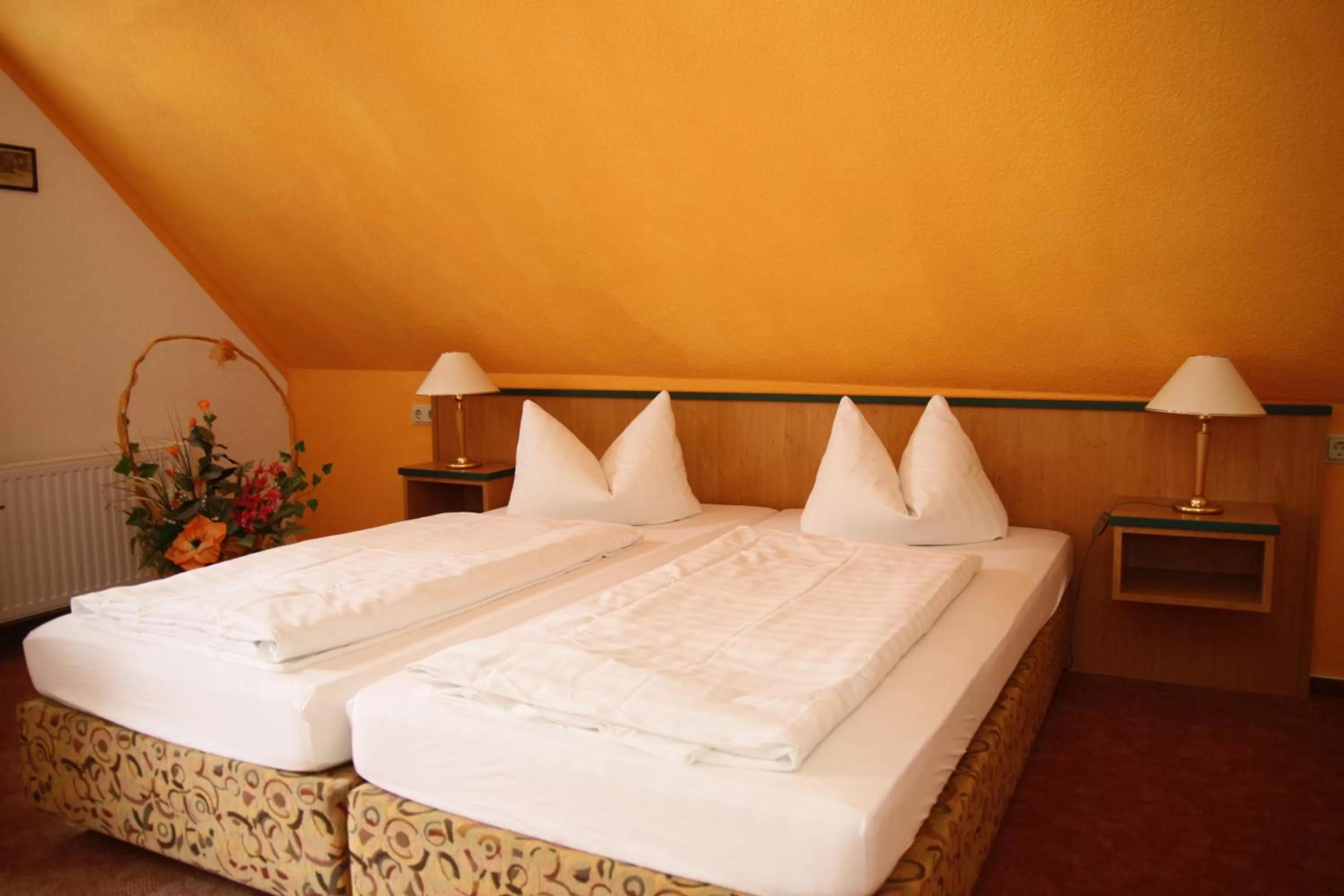 Bedroom, Bed in Haus Kehrwieder - Hotel am Kur-Café