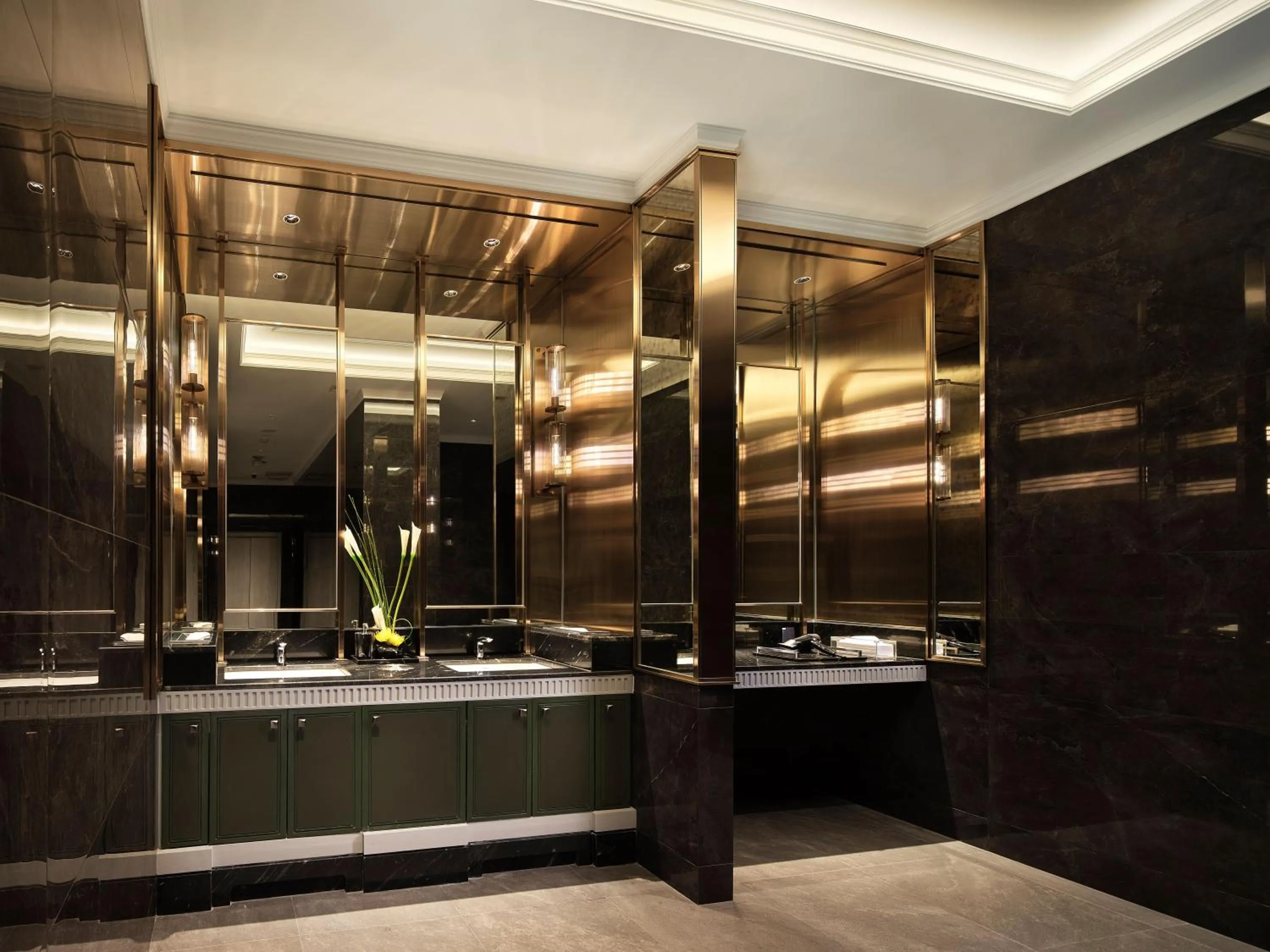 Area and facilities in Grande Centre Point Surawong Bangkok