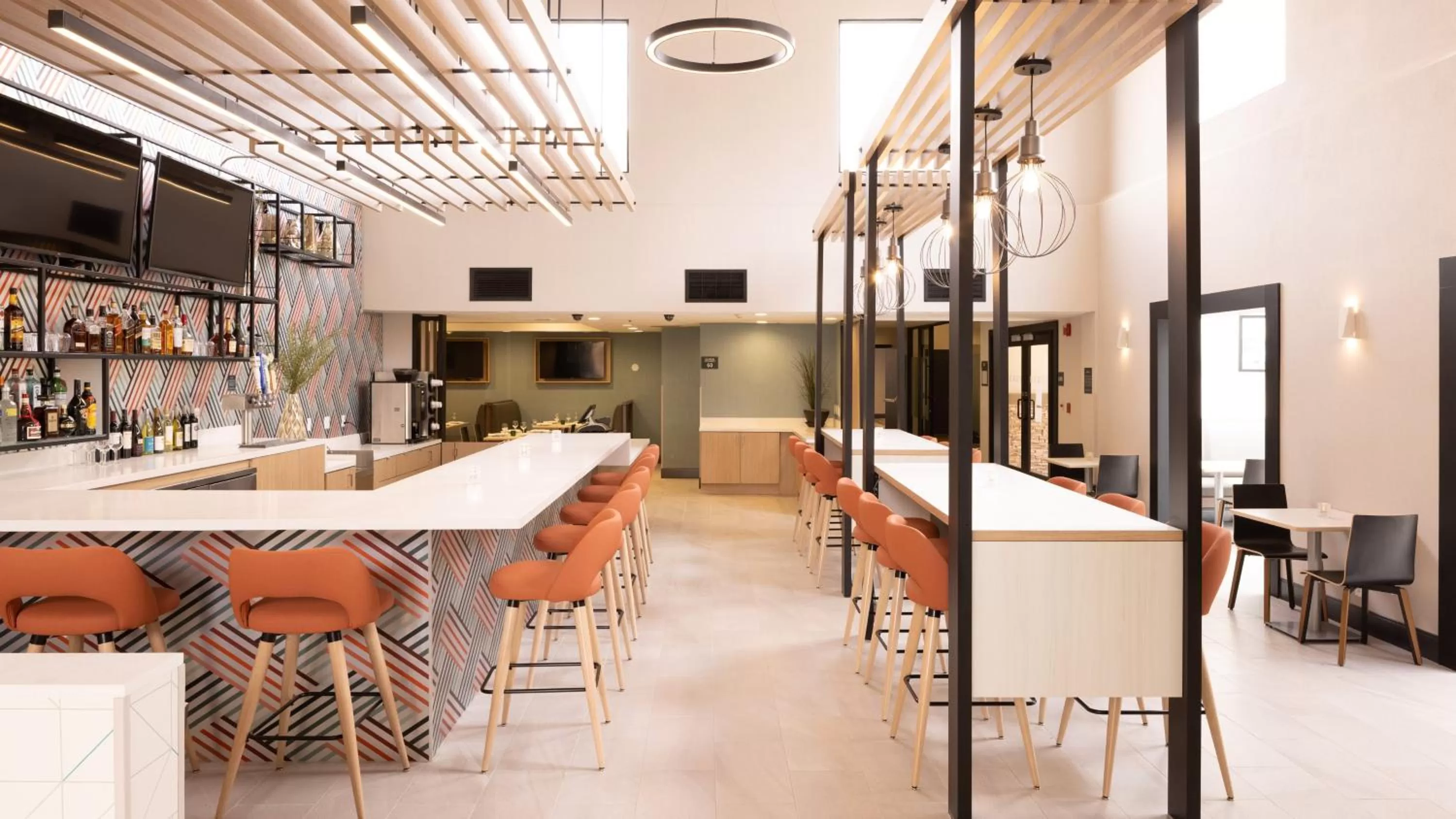 Restaurant/places to eat in Holiday Inn Santa Ana-Orange County Airport by IHG