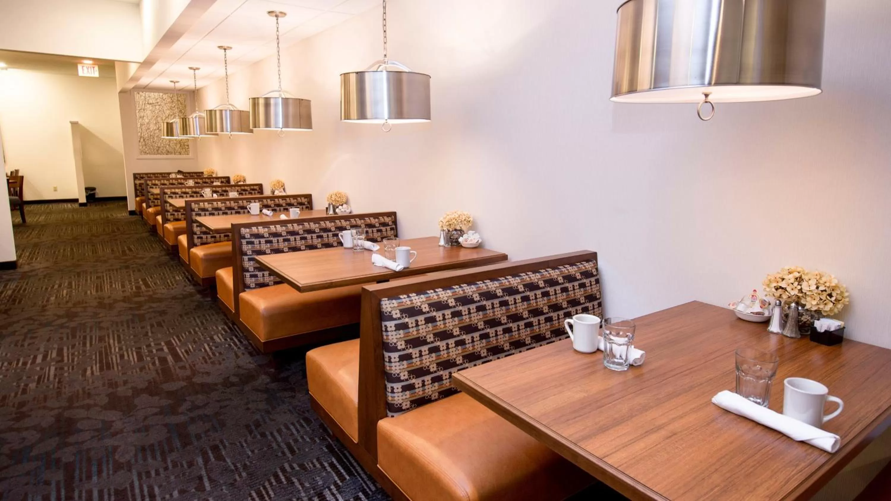 Restaurant/places to eat in Clarion Inn Elmira-Horseheads