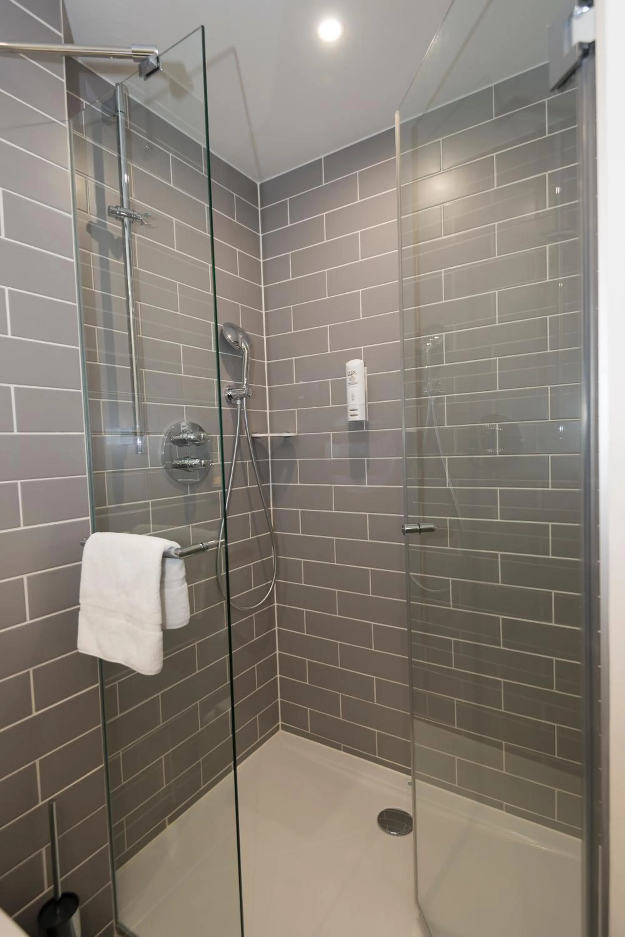 Shower in Holiday Inn Express Paris - Velizy by IHG