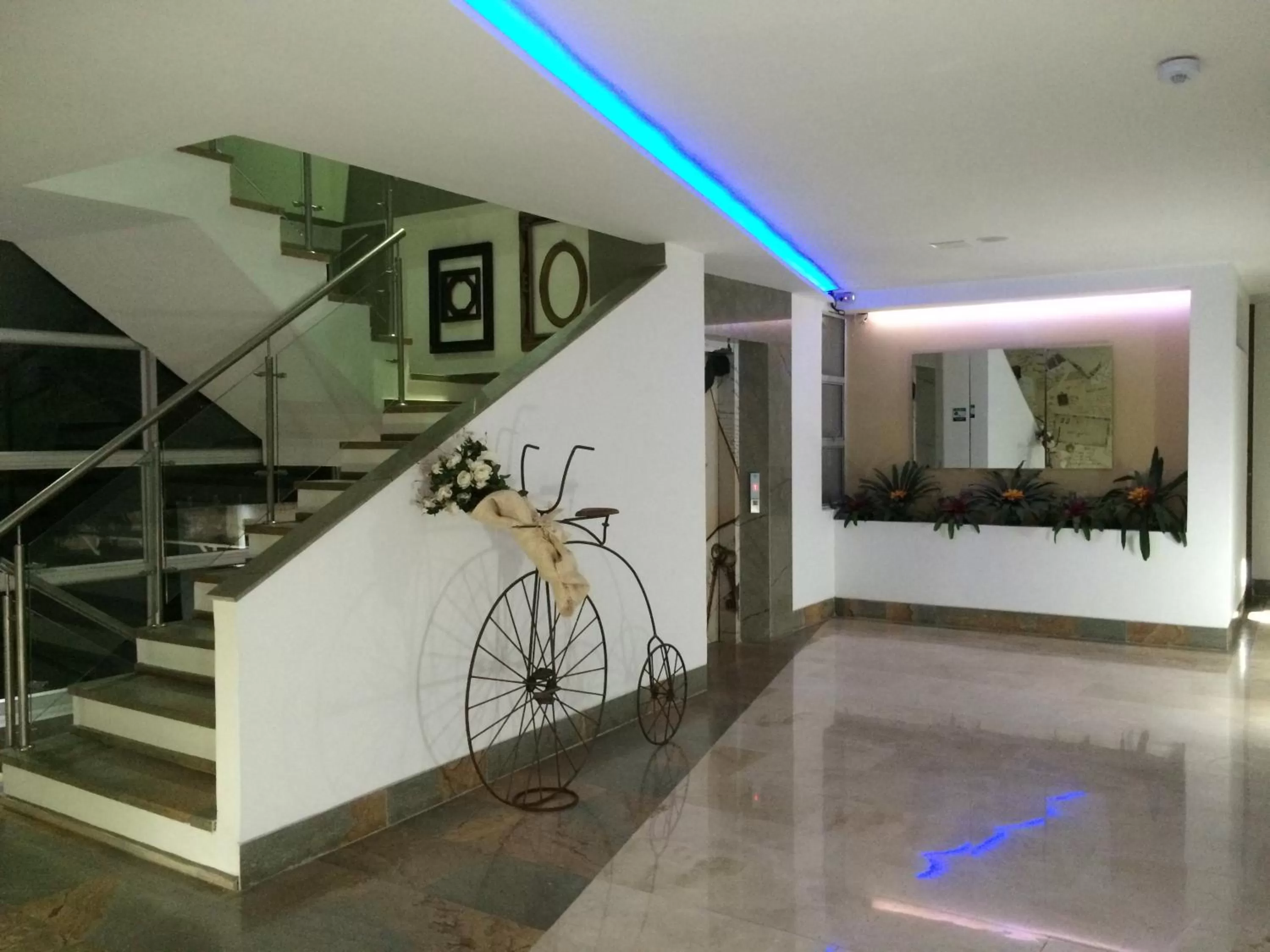 Hausen Hotel - Suites