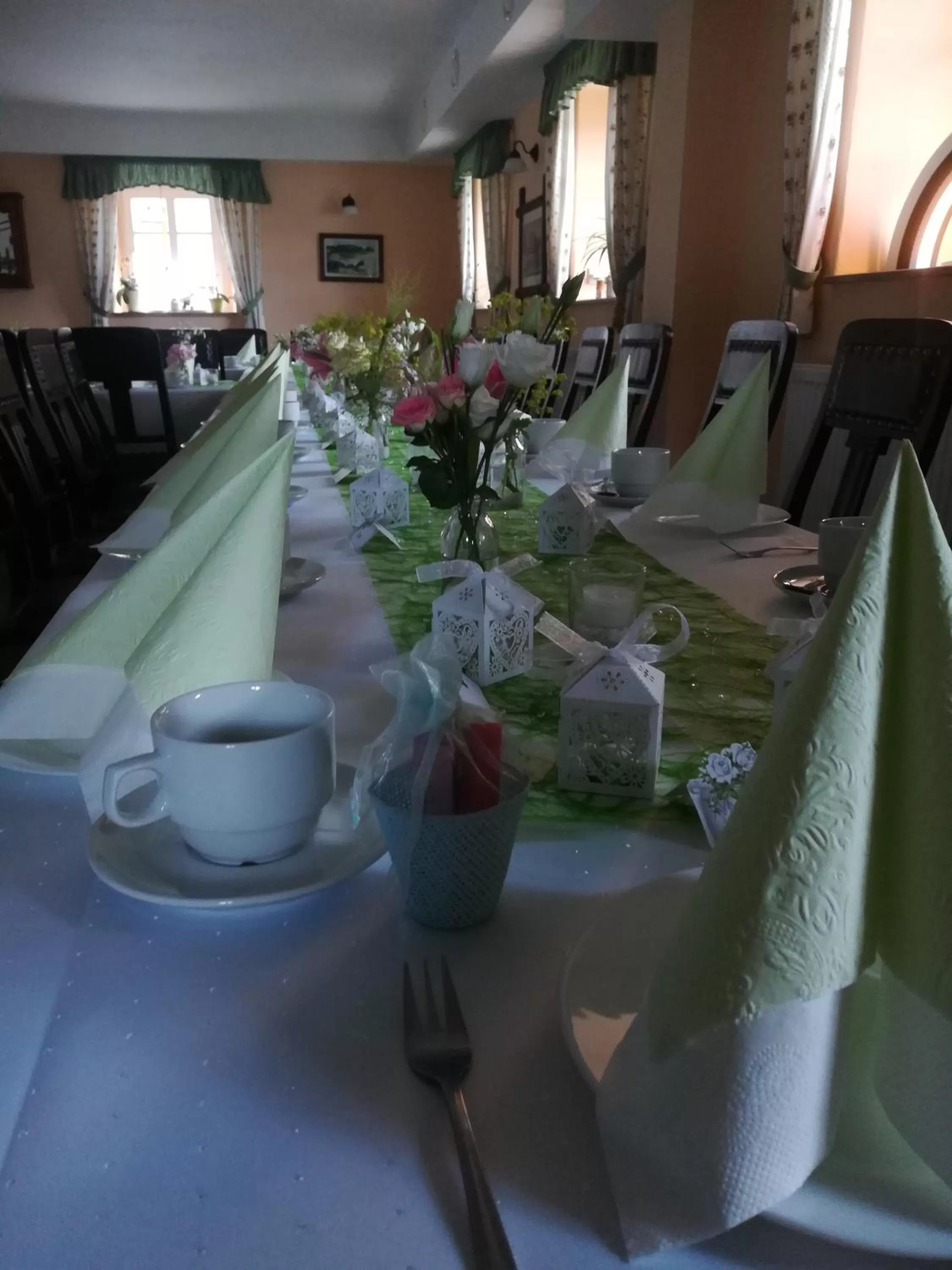 On site, Restaurant/Places to Eat in Waldgasthof Bad Einsiedel