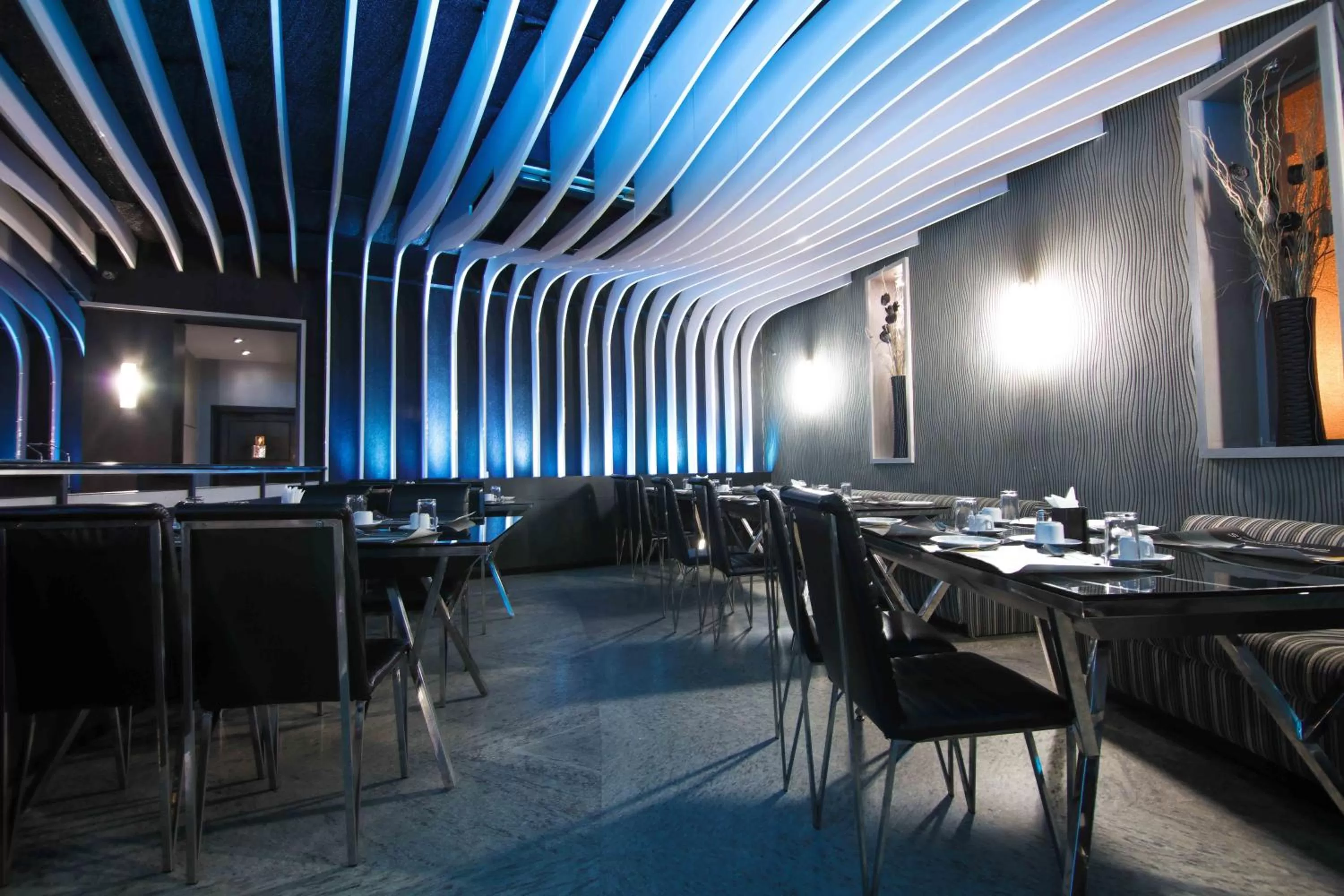 Restaurant/places to eat in Malligi,Hampi