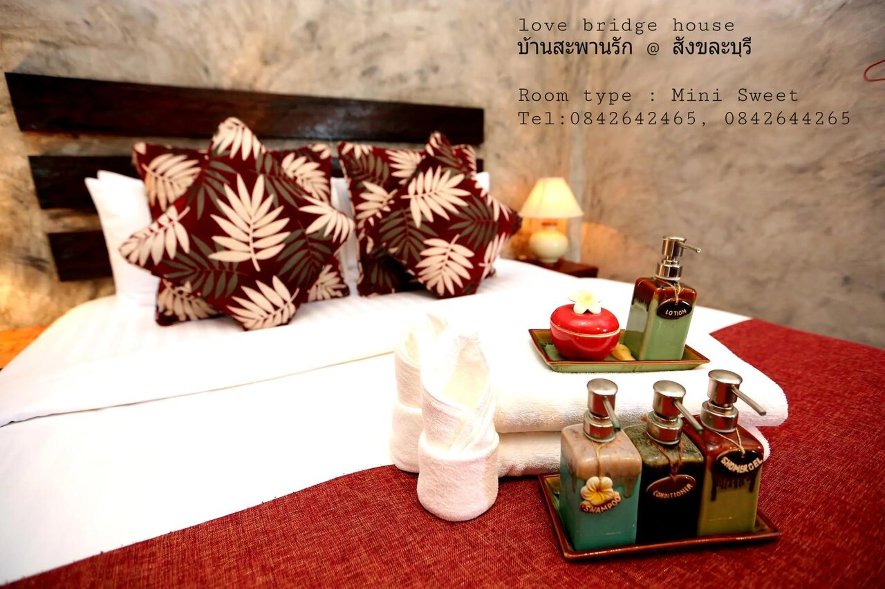 Bed in Love Bridge House บ้านสะพานรัก