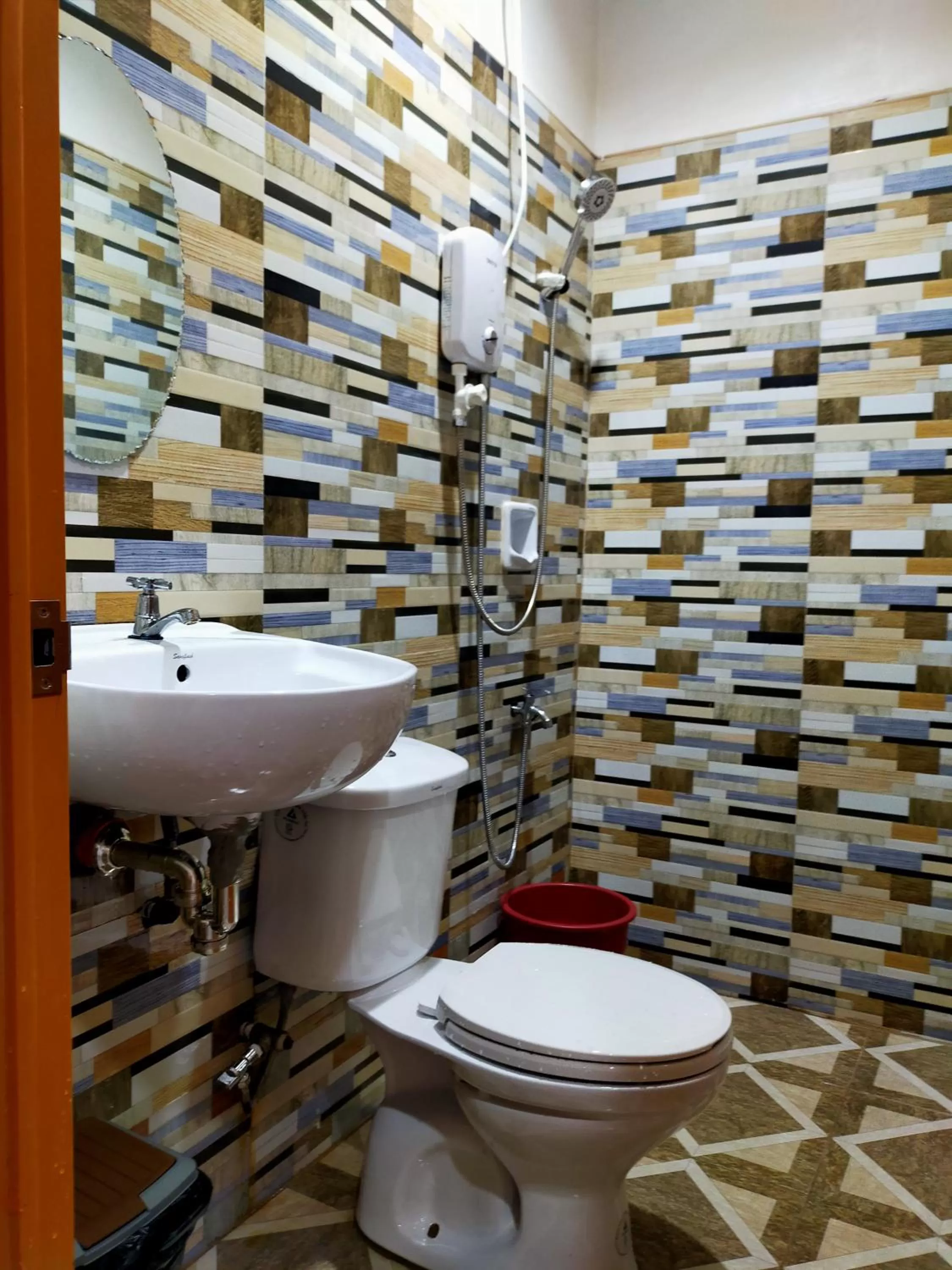 Bathroom in Pacifico Seaside Lodge