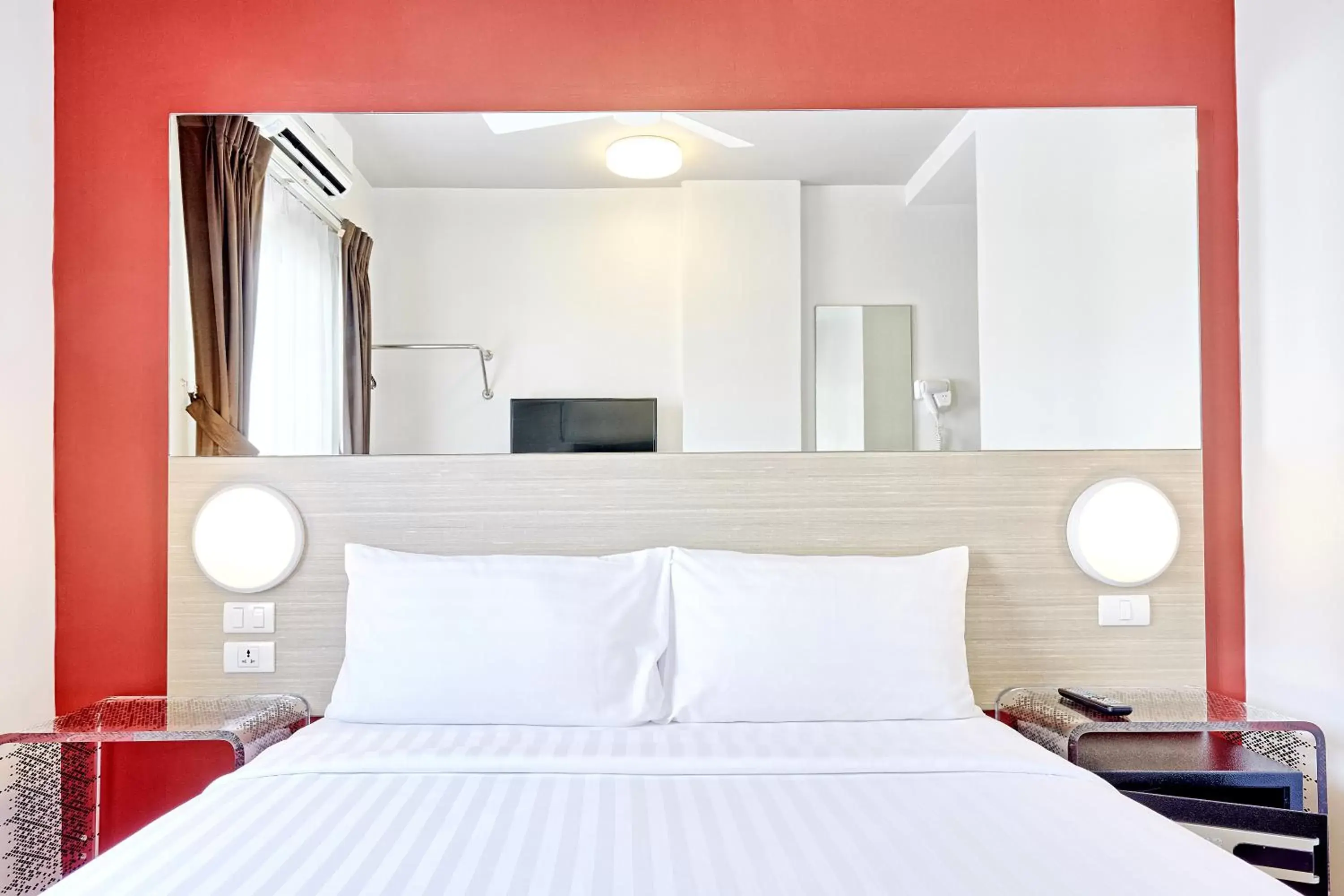 Standard Double Room in Red Planet Bangkok Asoke - SHA Extra Plus Standard Double Room in Red Planet Bangkok Asoke - SHA Extra Plus