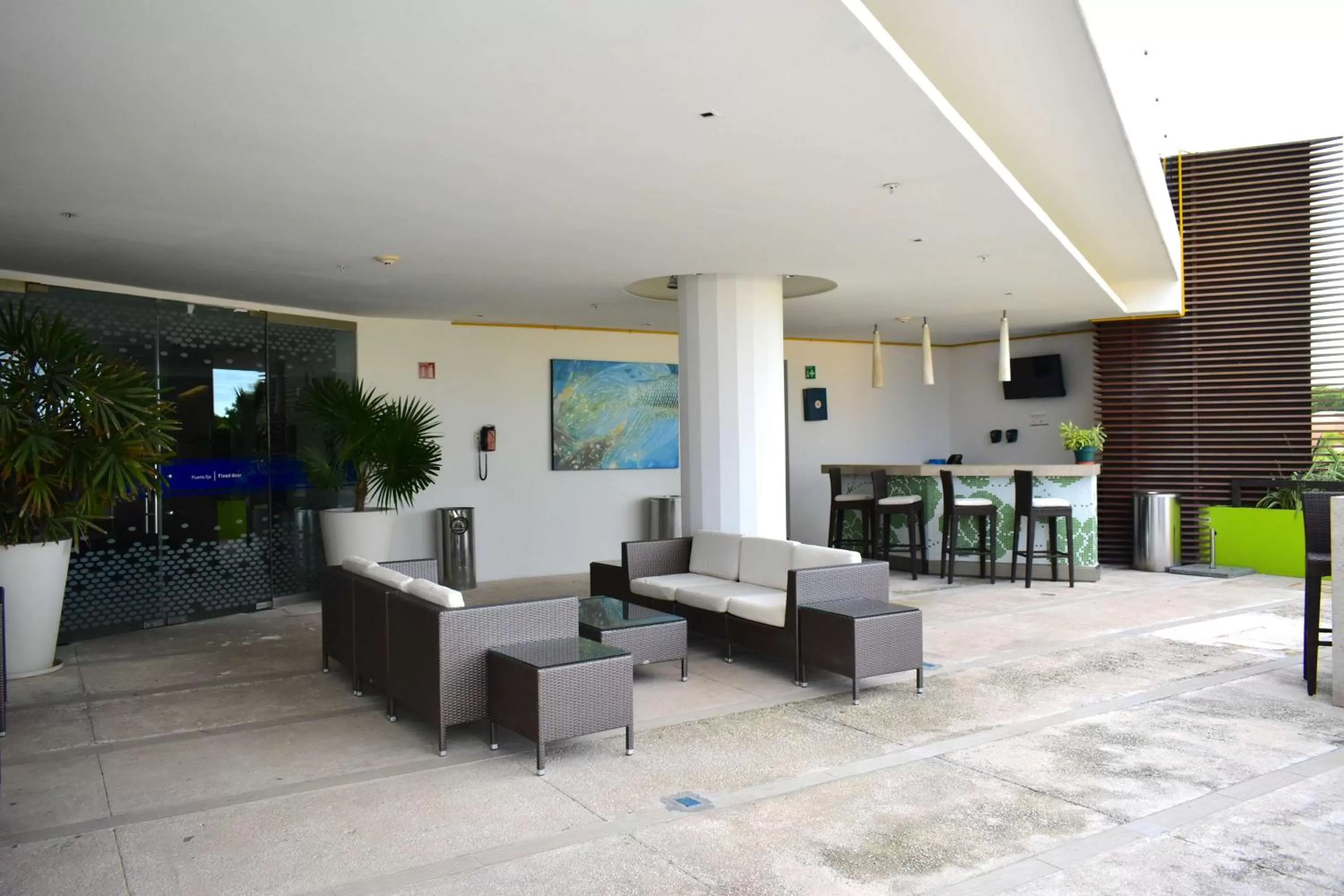 Patio in Hampton Inn by Hilton Ciudad del Carmen