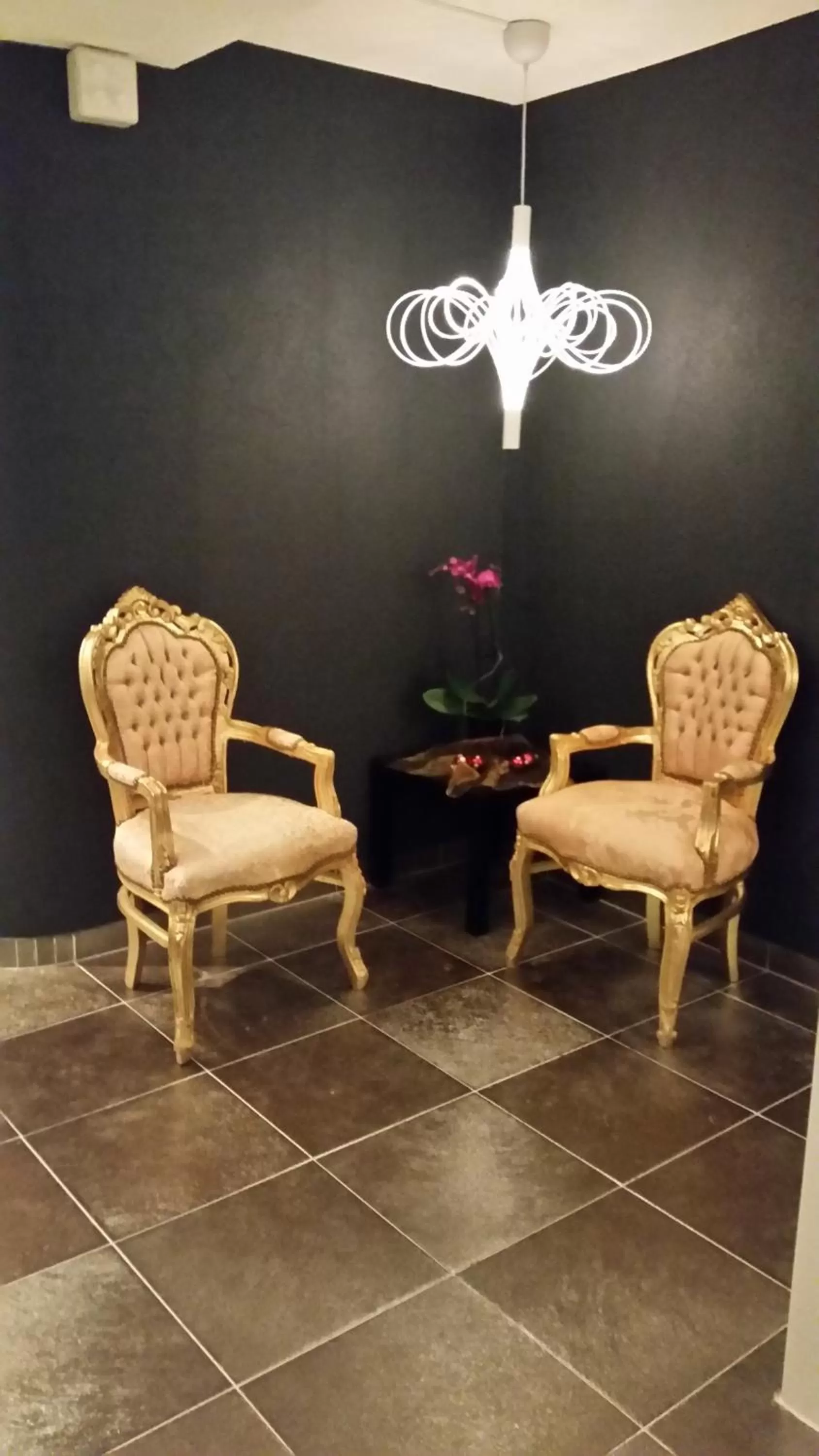 Lobby or reception in Hotel Crystal