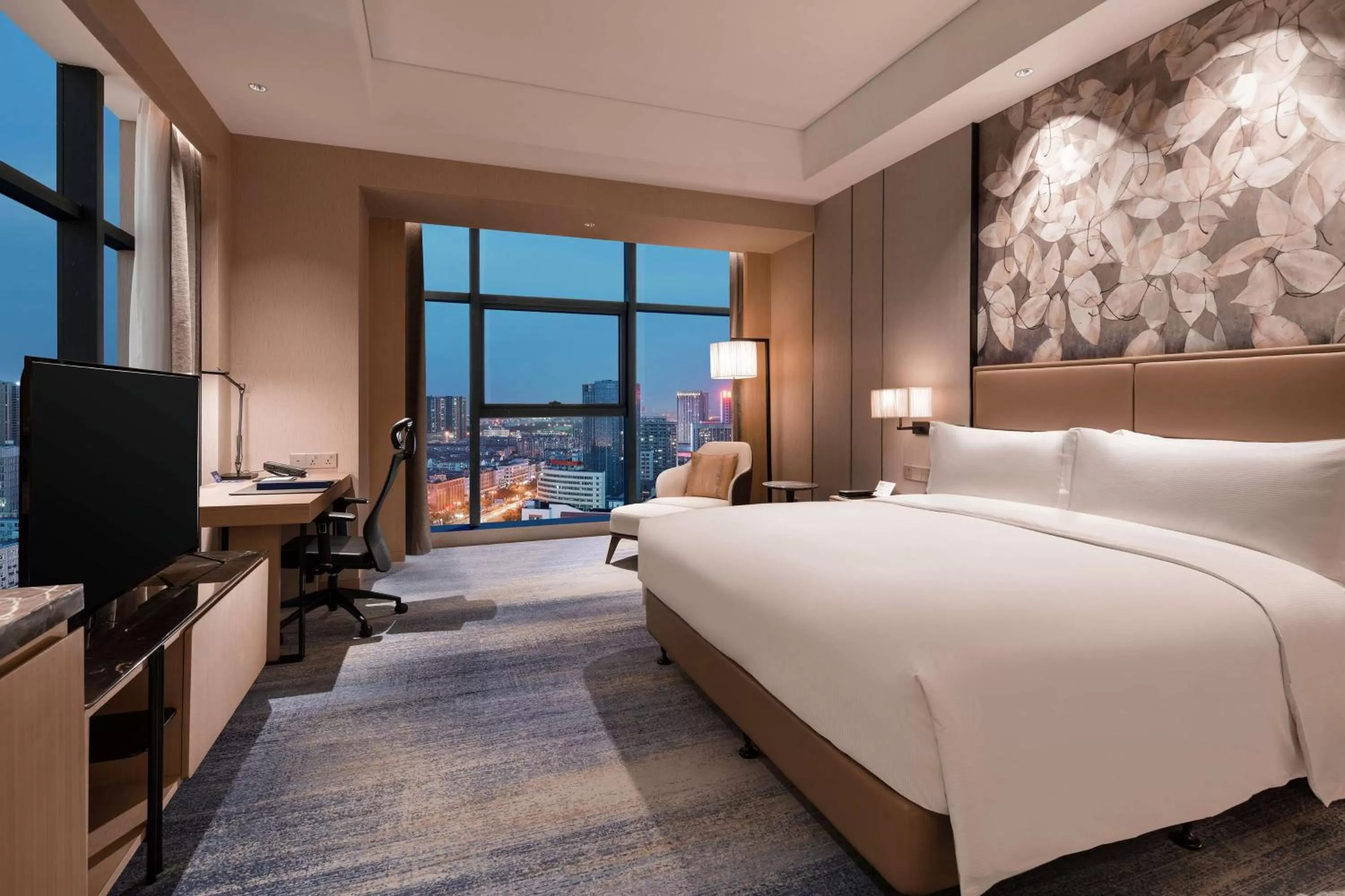 Bedroom, Bed in Doubletree By Hilton Yangzhou