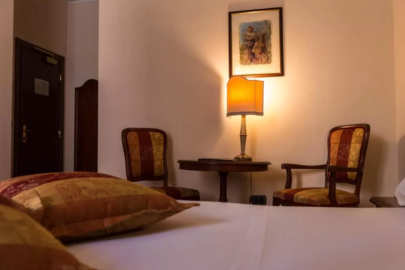 Decorative detail, Bed in Hotel Le Mura