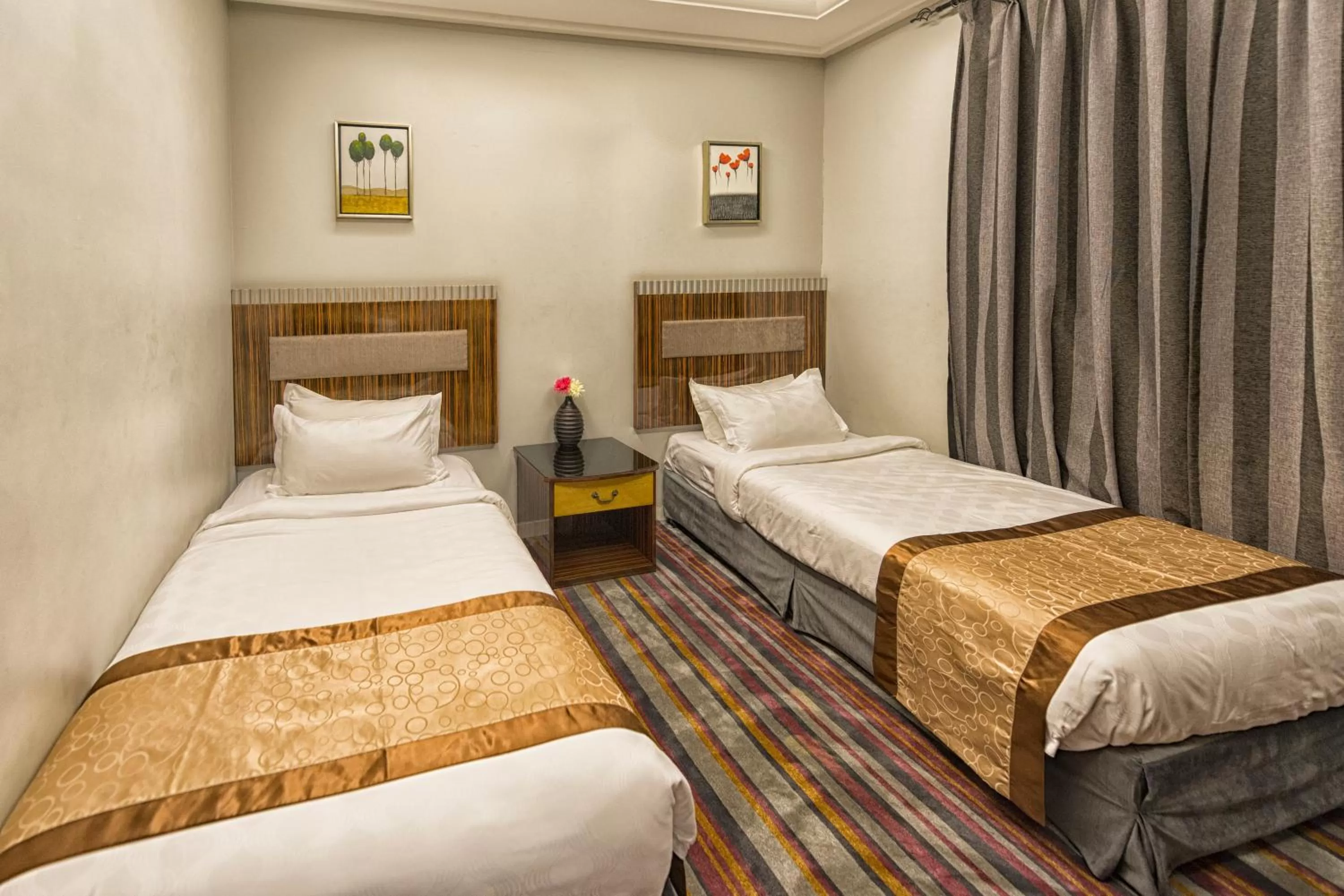 cot, Bed in Elite Al Hamra - Al Cornich