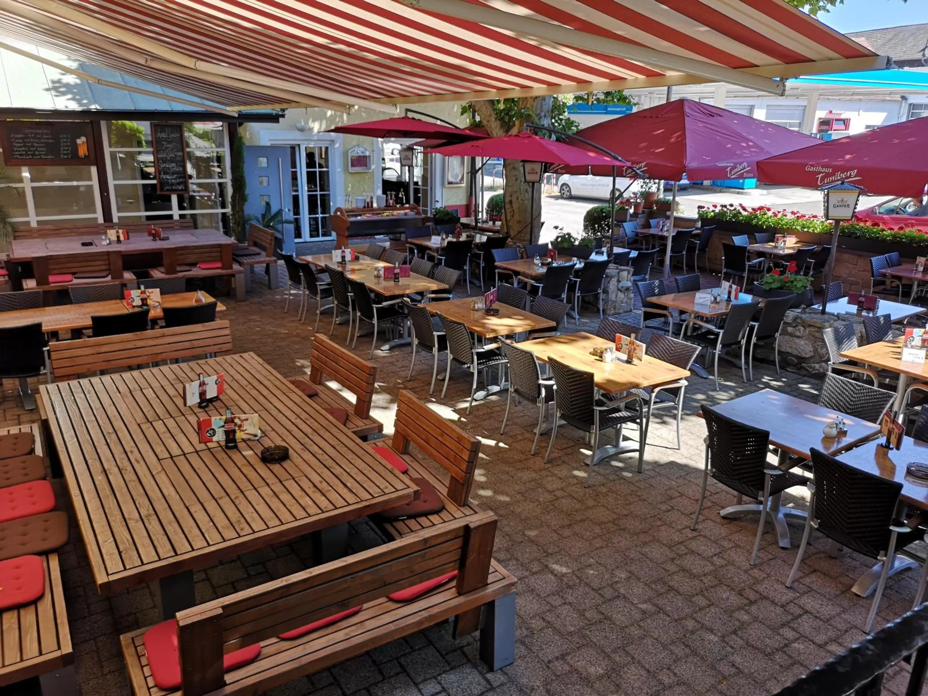 Restaurant/places to eat in Tuniberg Restaurant Hotel