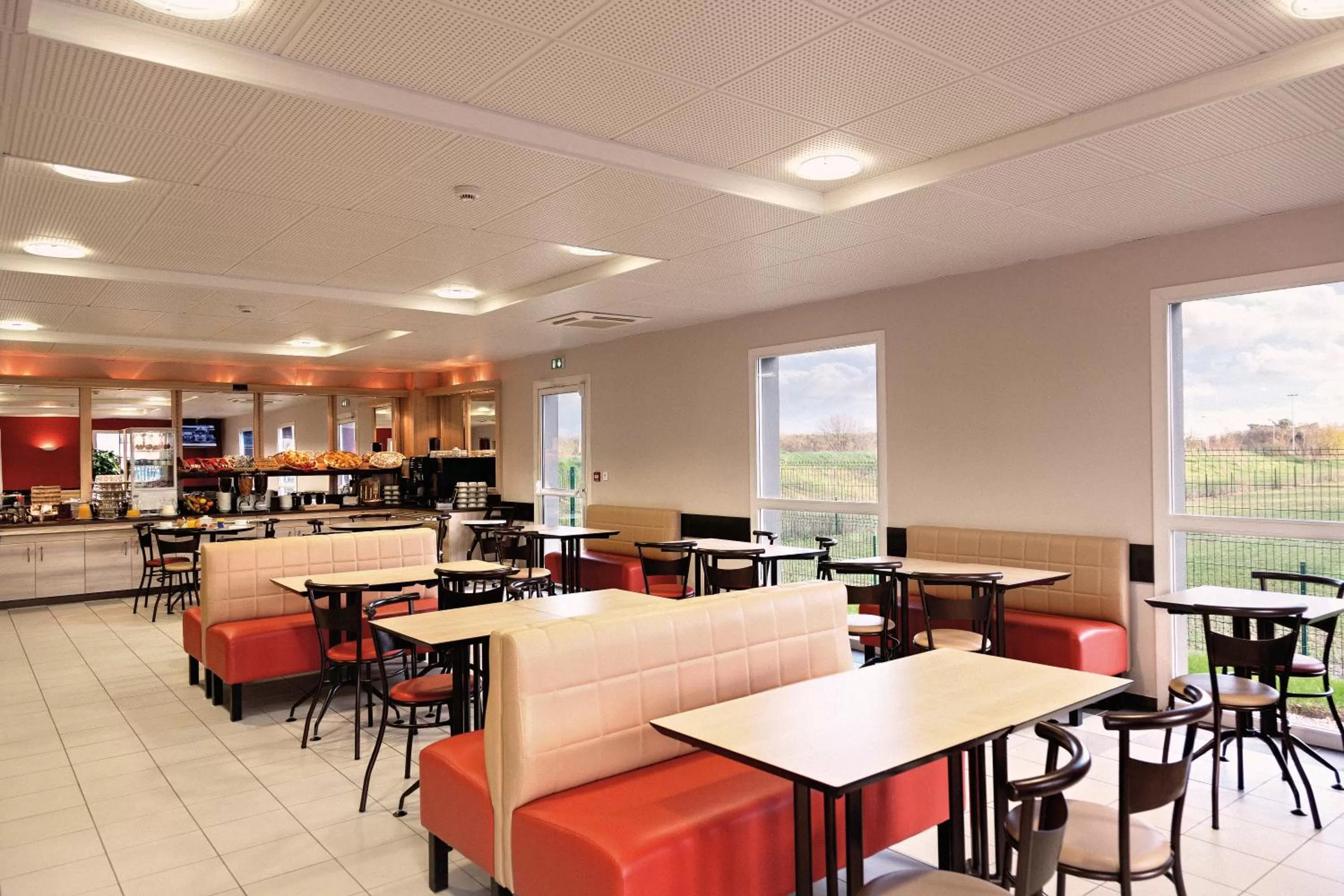 Continental breakfast in Ace Hotel Poitiers