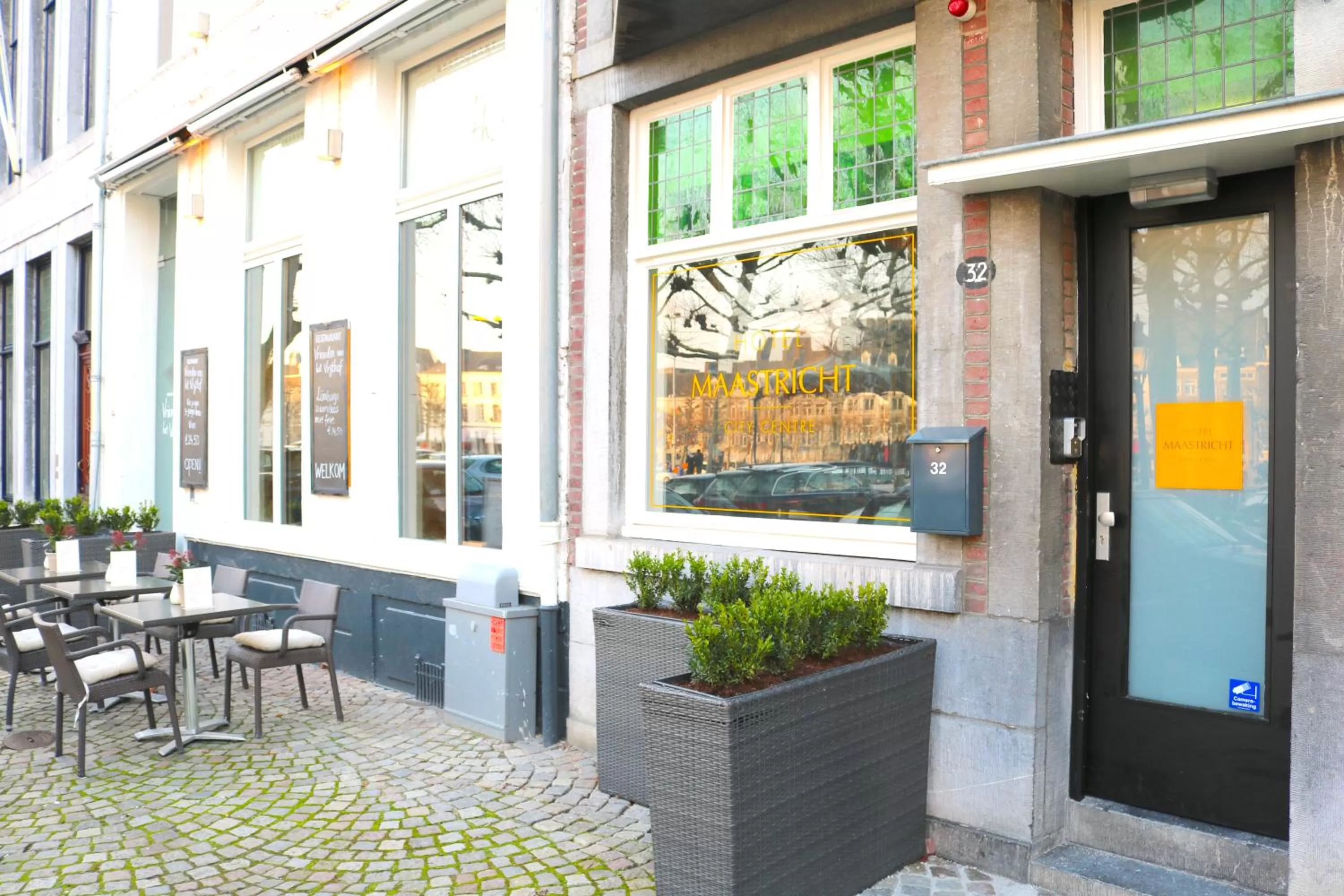 Facade/entrance in Saillant Hotel Maastricht City Centre - Auping Hotel Partner