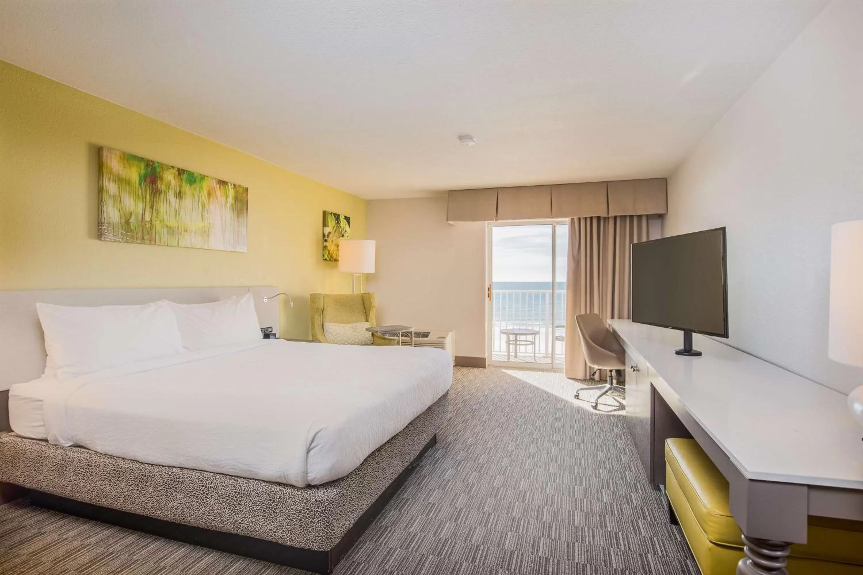 Bedroom, Bed in Hilton Garden Inn Orange Beach