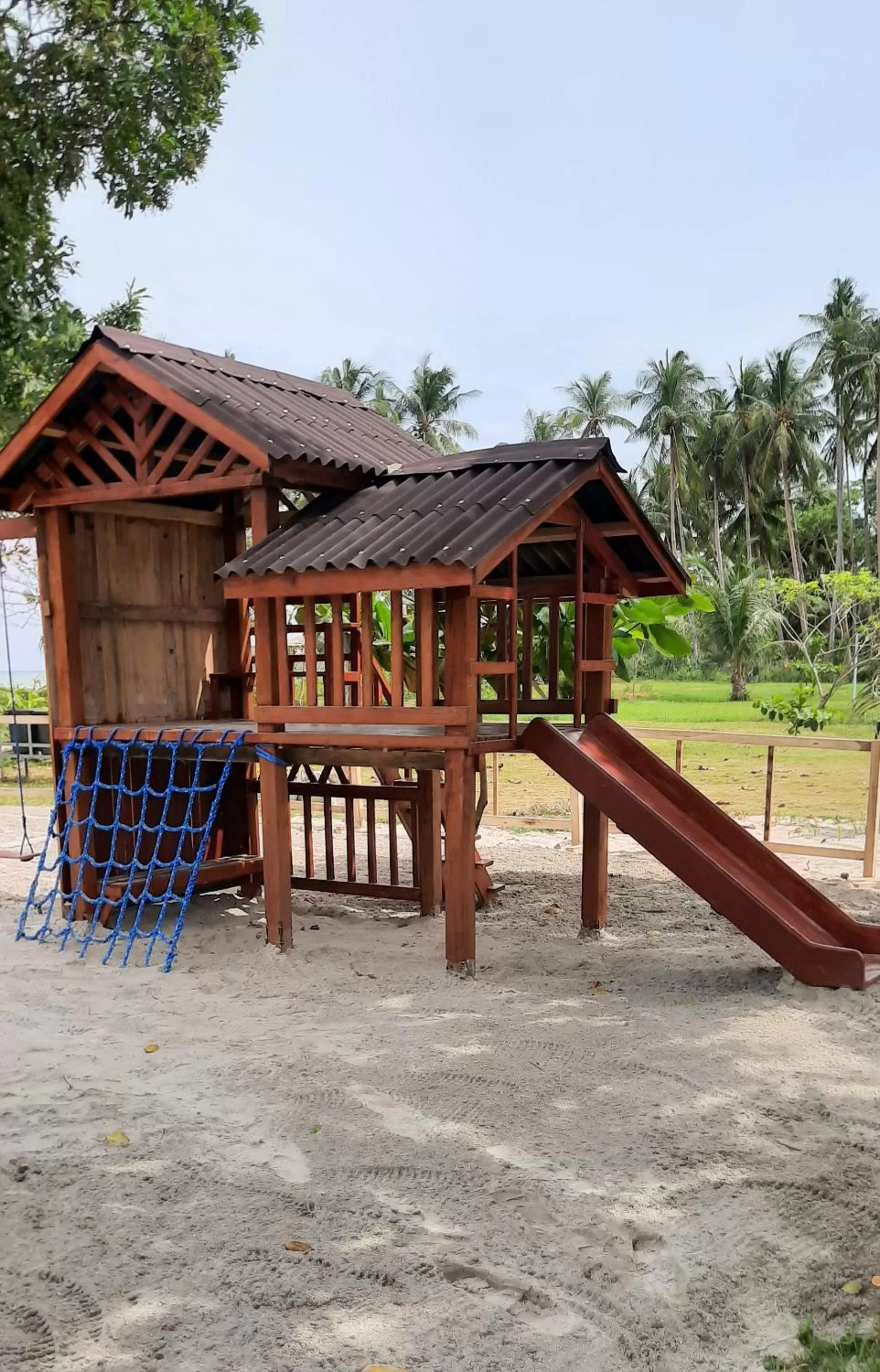 Eastwind Beach Club- El Nido