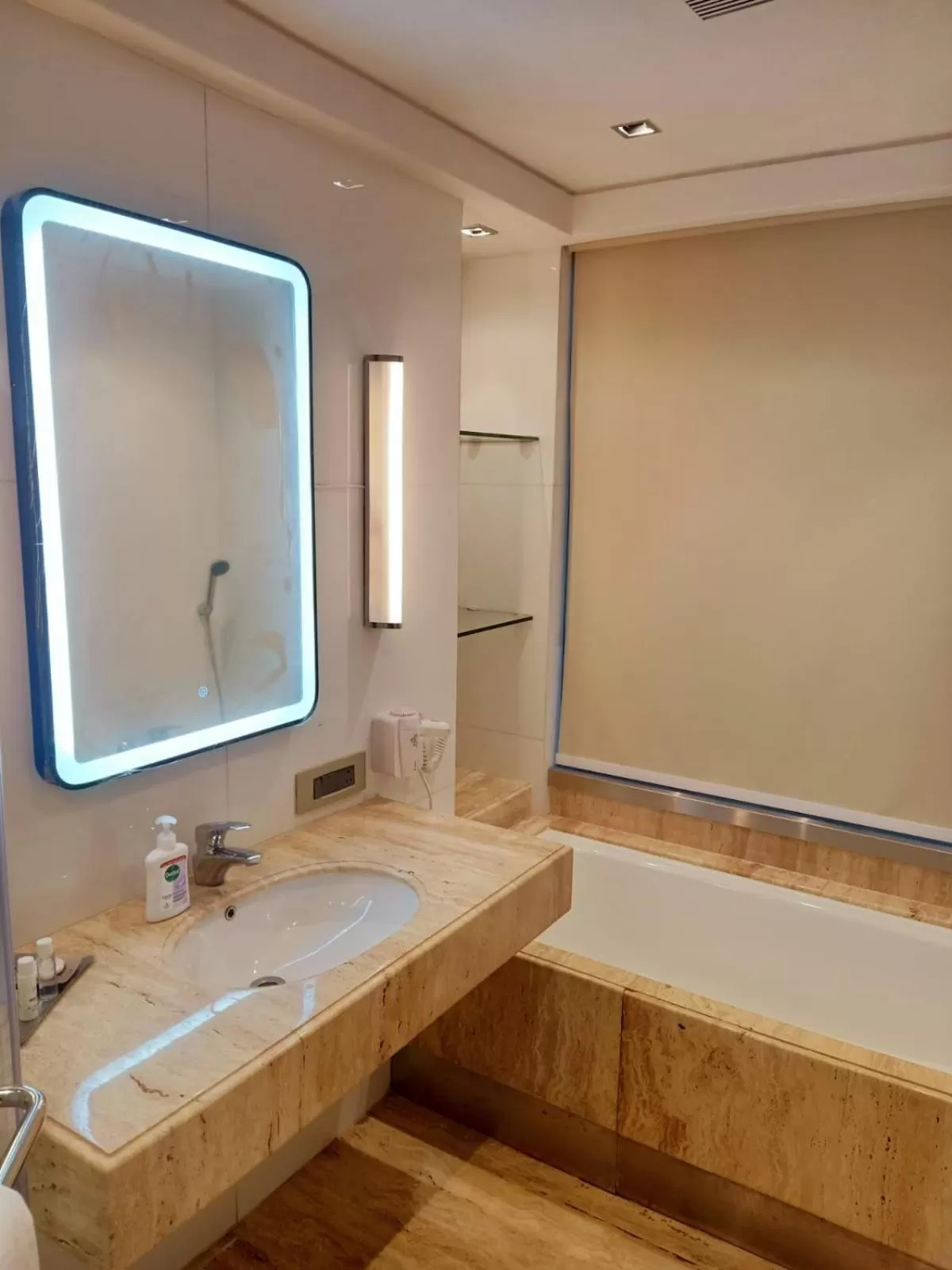 Bathroom in Mirage Hotel, Mumbai International Airport